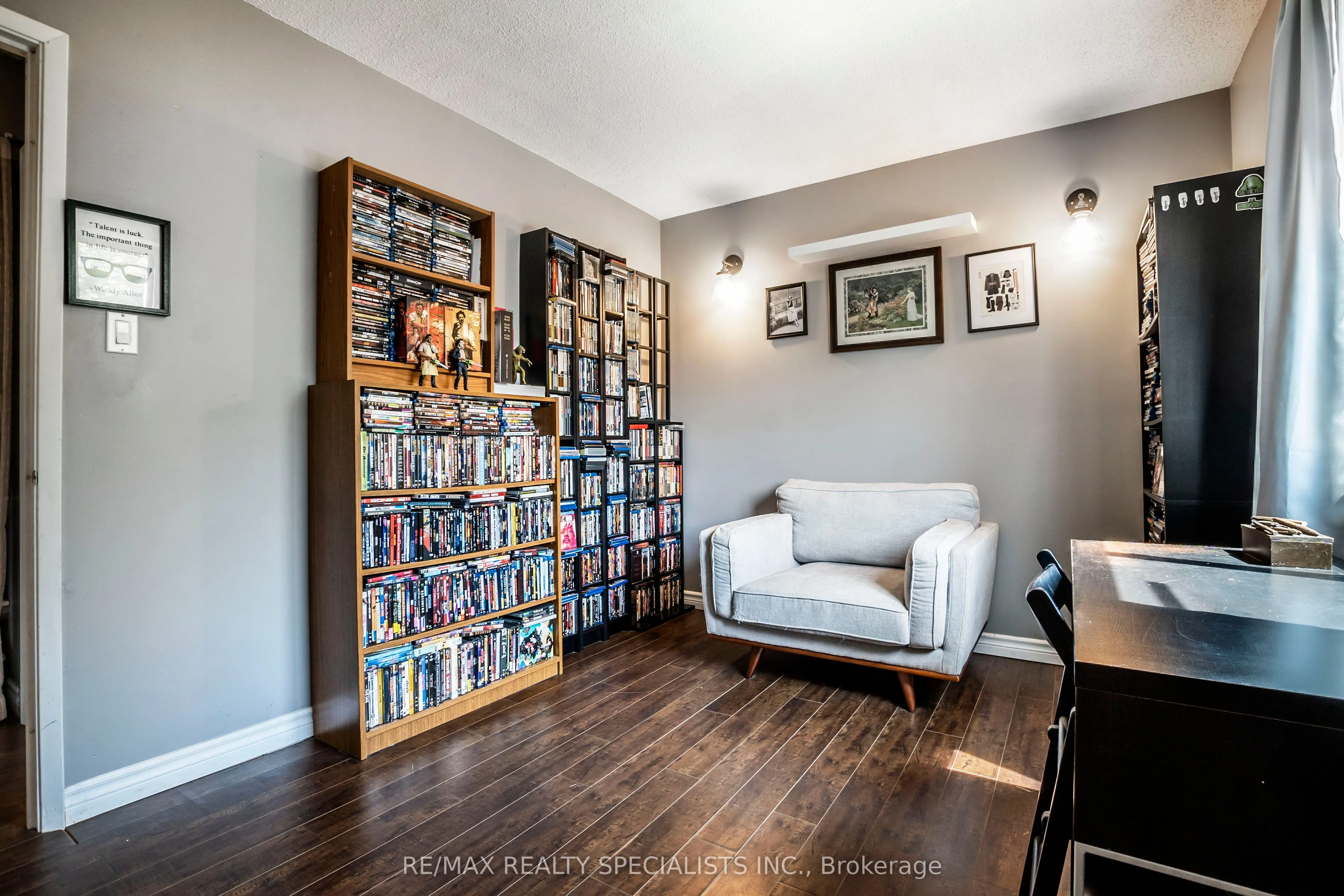 565 Greenfield Avenue, #410