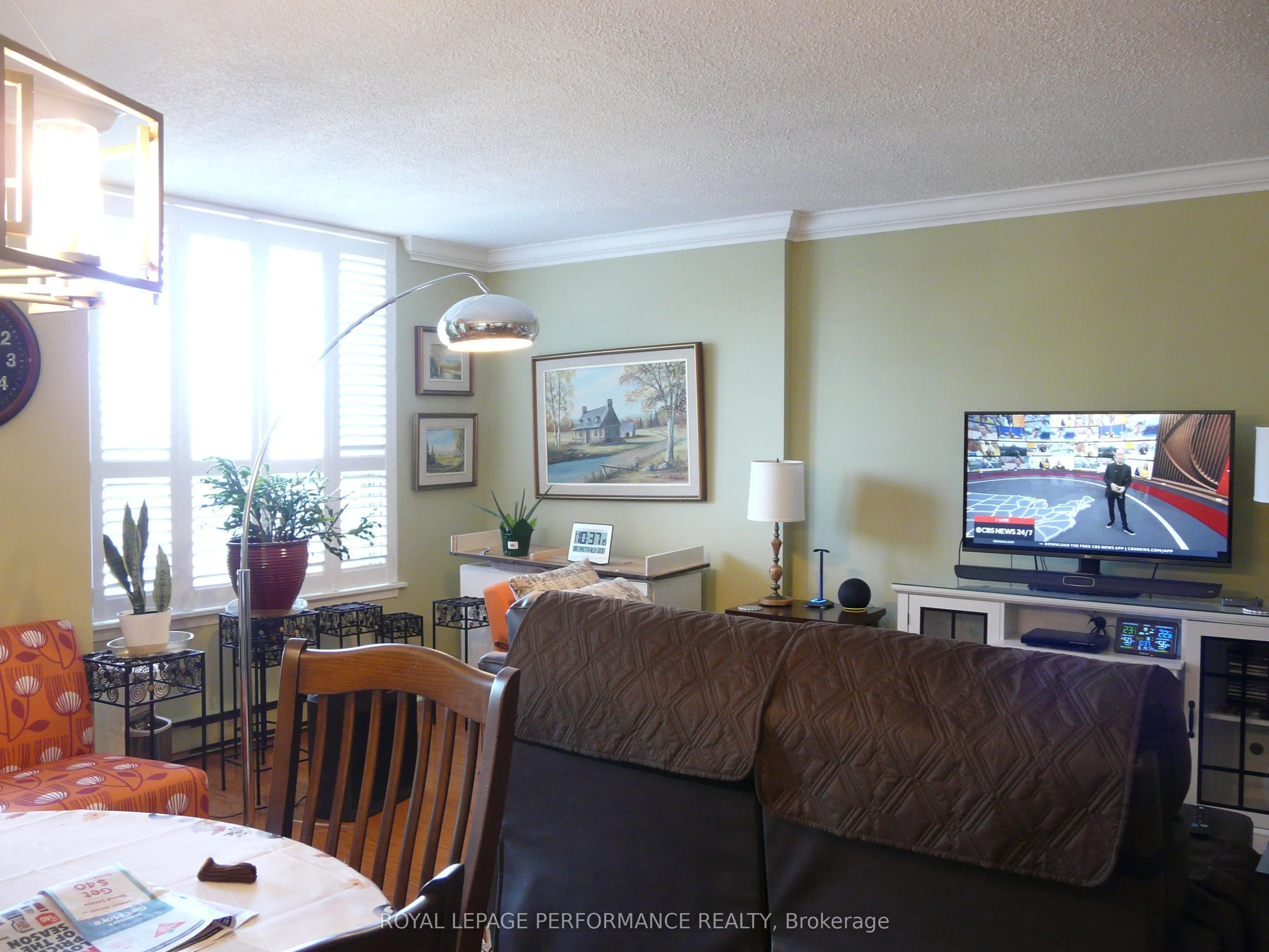 200 Lafontaine Avenue, #404