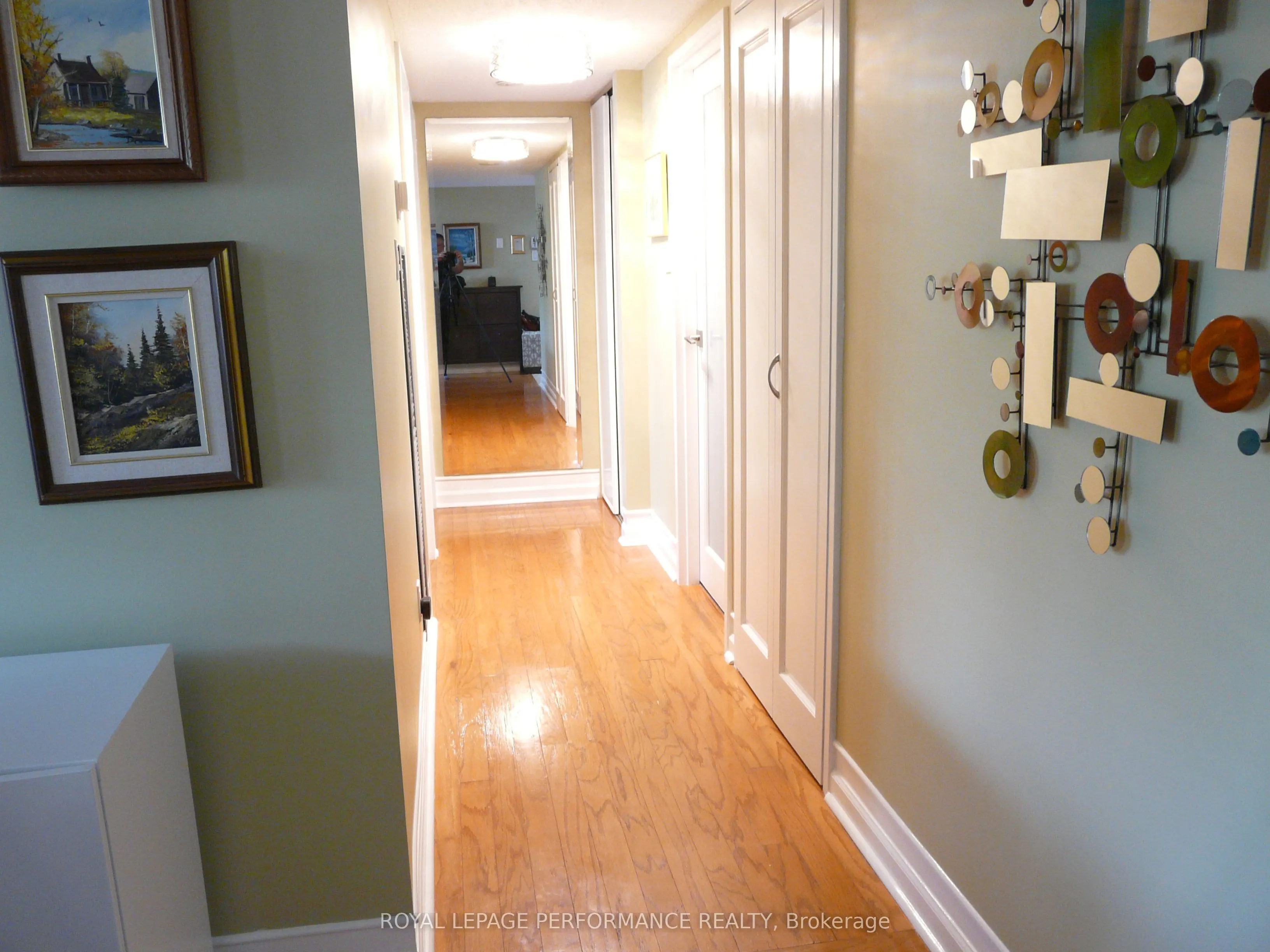 200 Lafontaine Avenue, #404