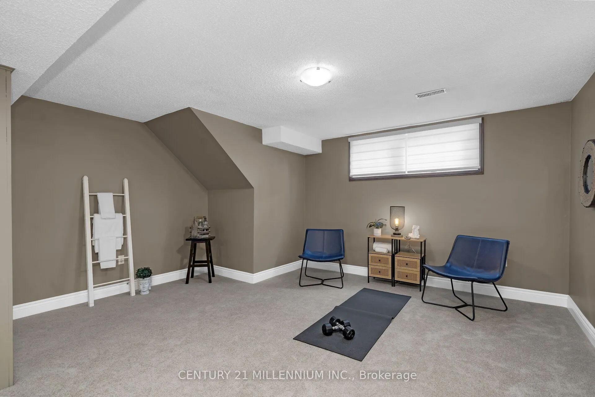 38 Erinlea Crescent