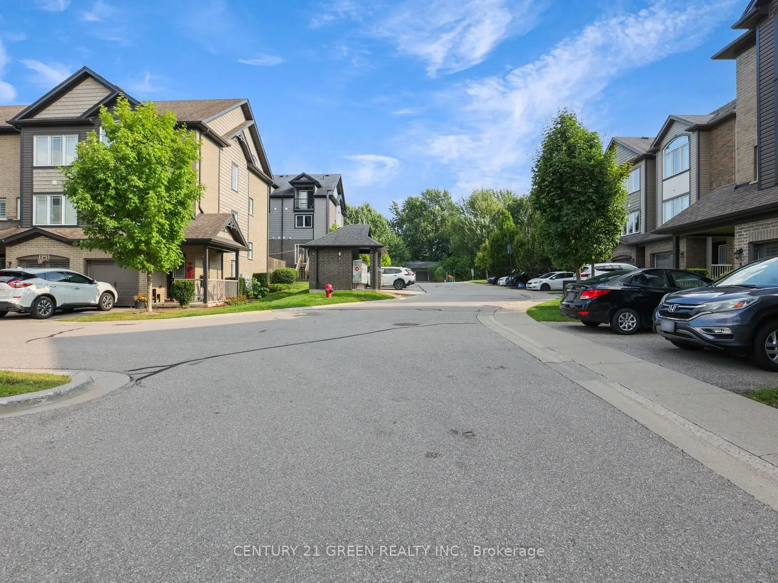 12 Poplar Drive, #11