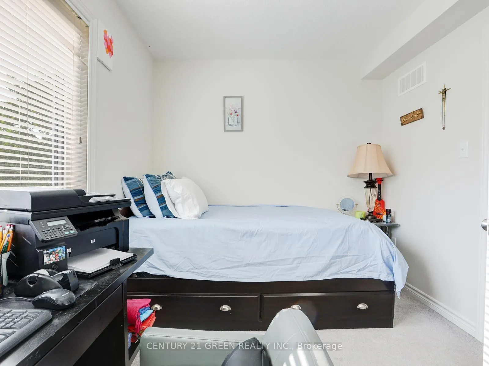 12 Poplar Drive, #11