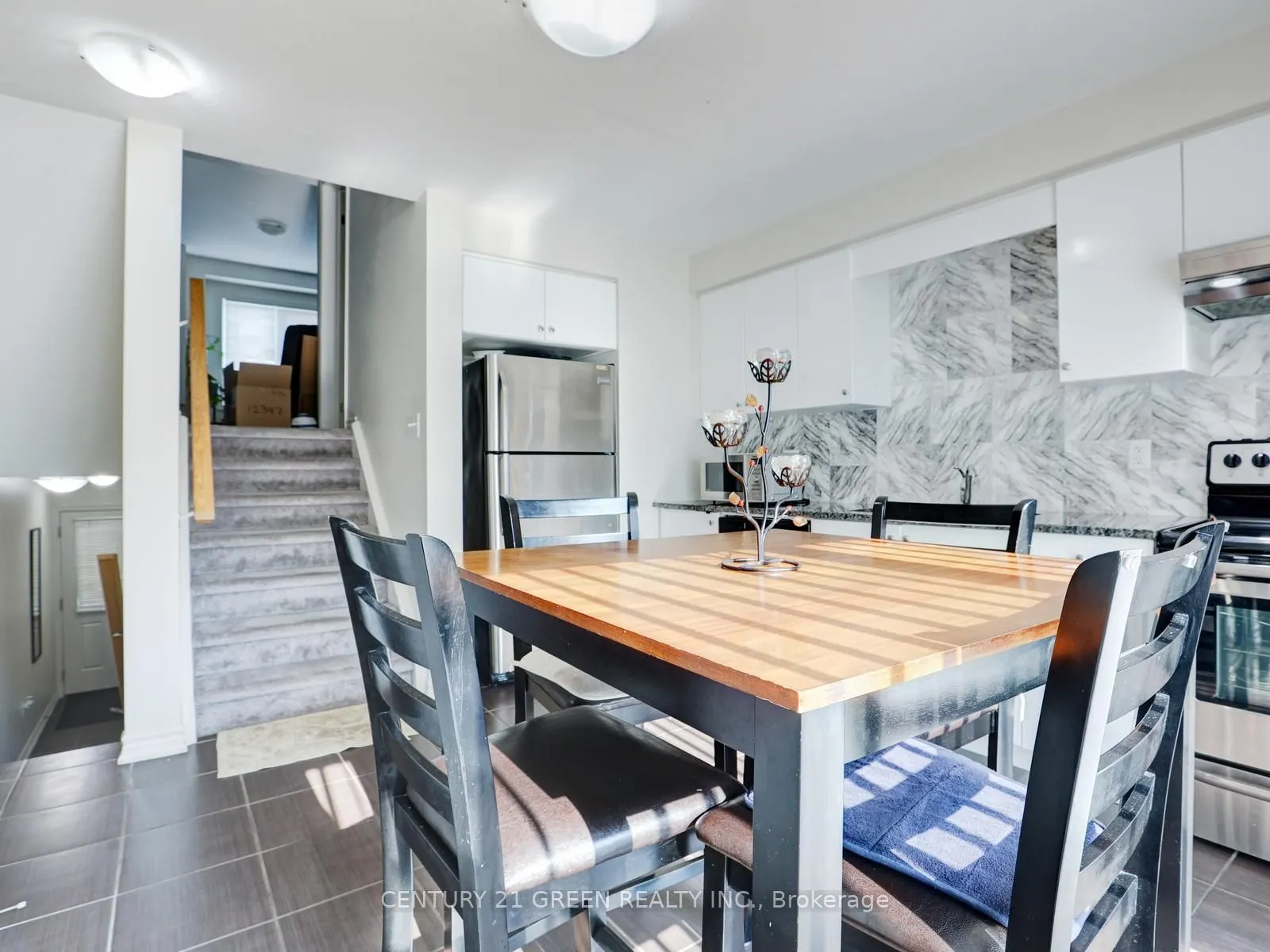 12 Poplar Drive, #11