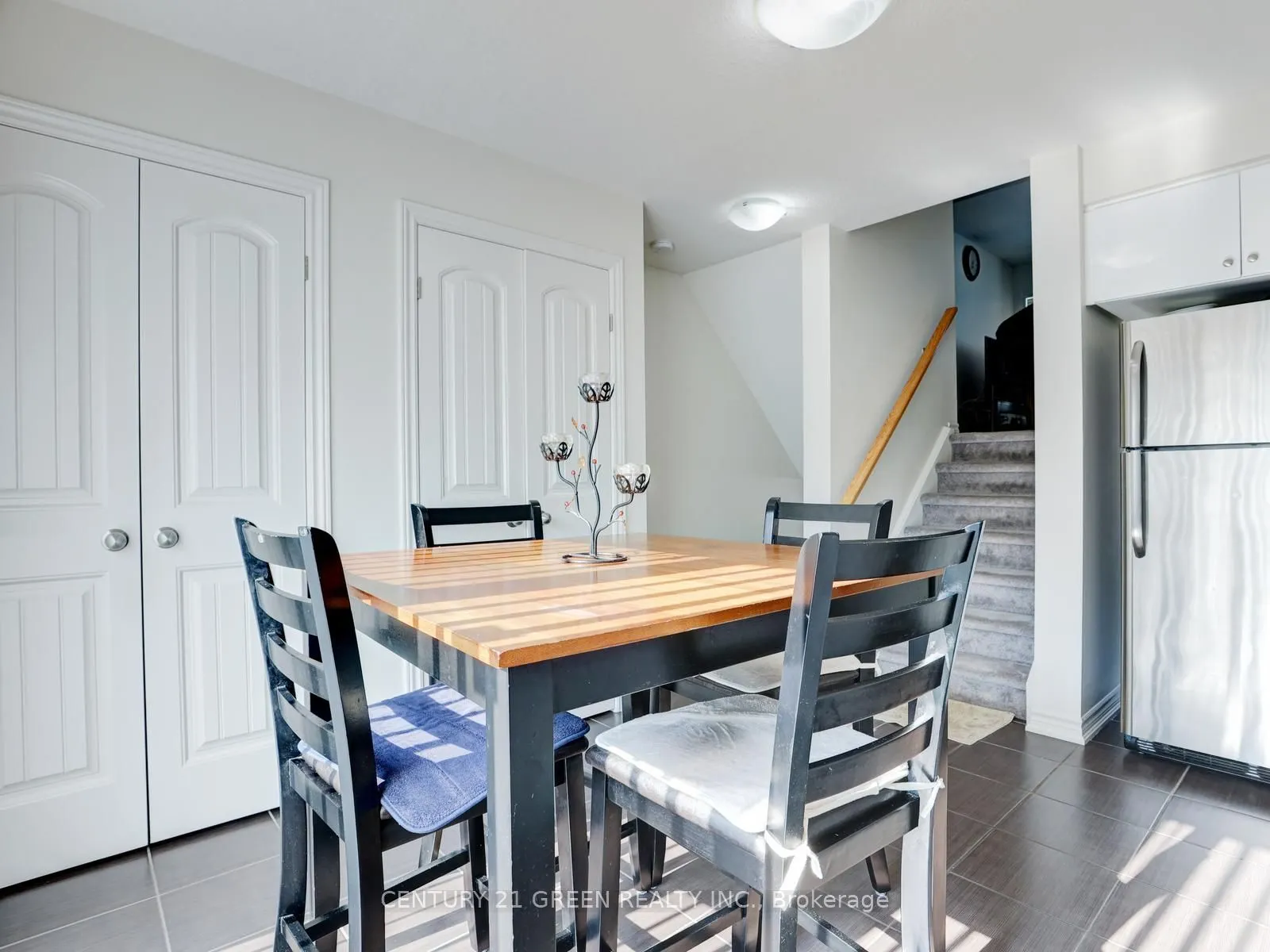 12 Poplar Drive, #11