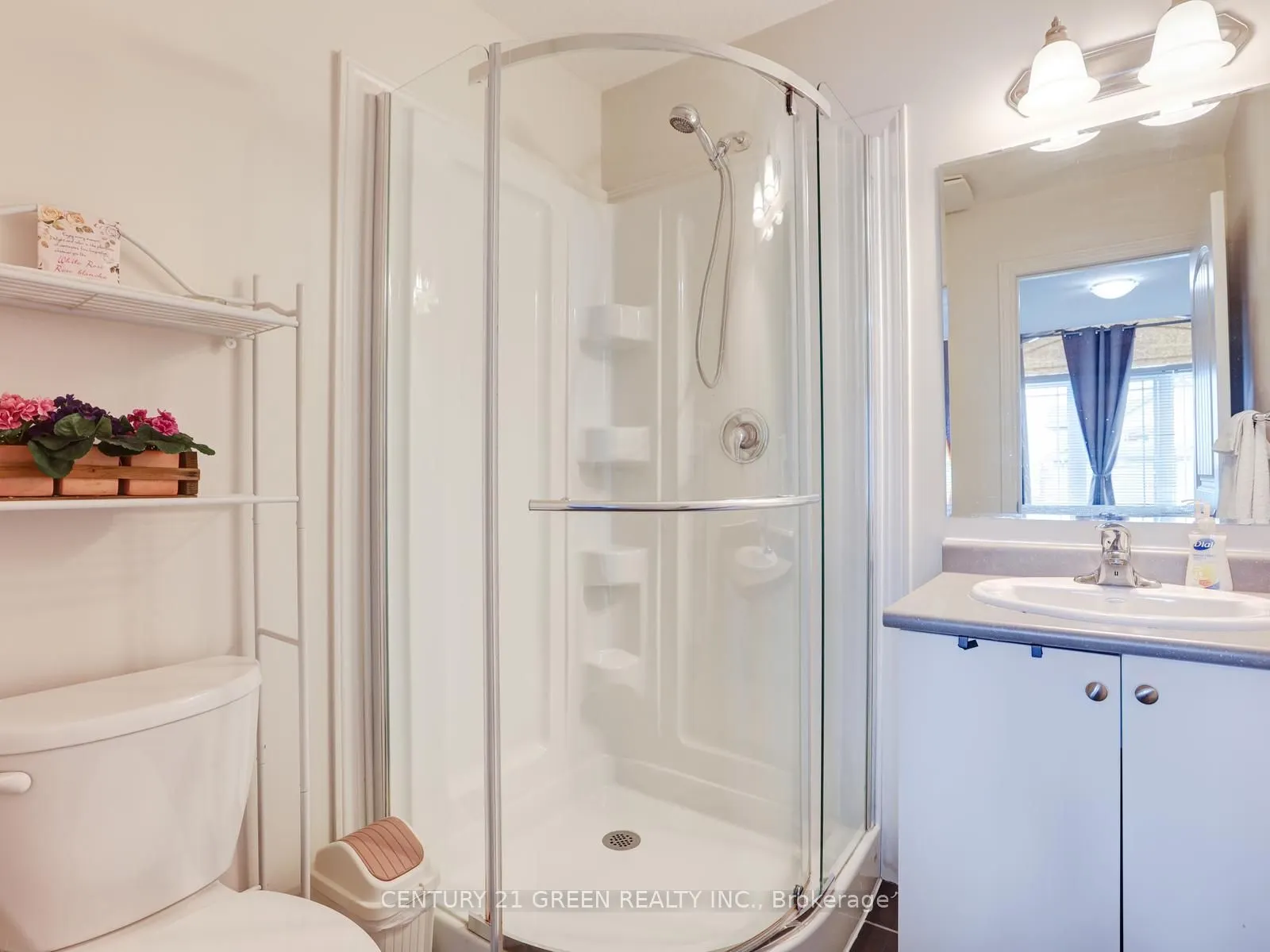 12 Poplar Drive, #11