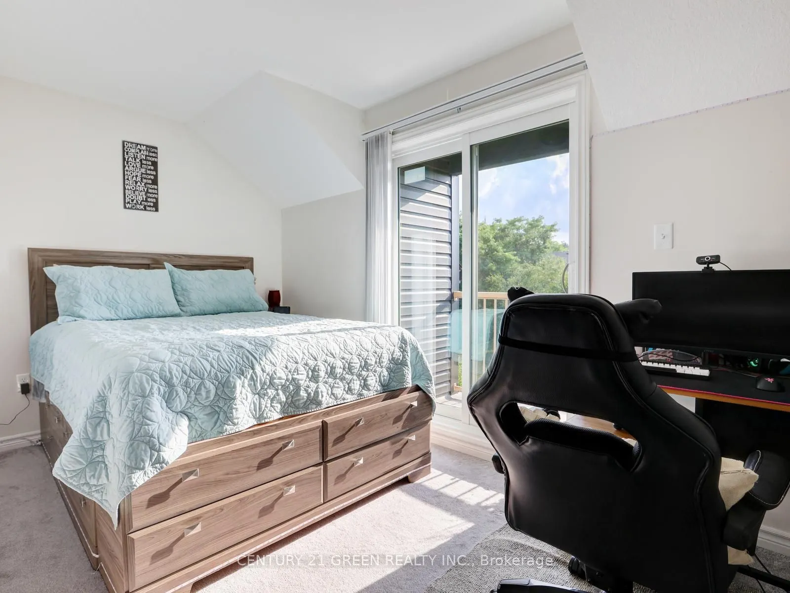 12 Poplar Drive, #11