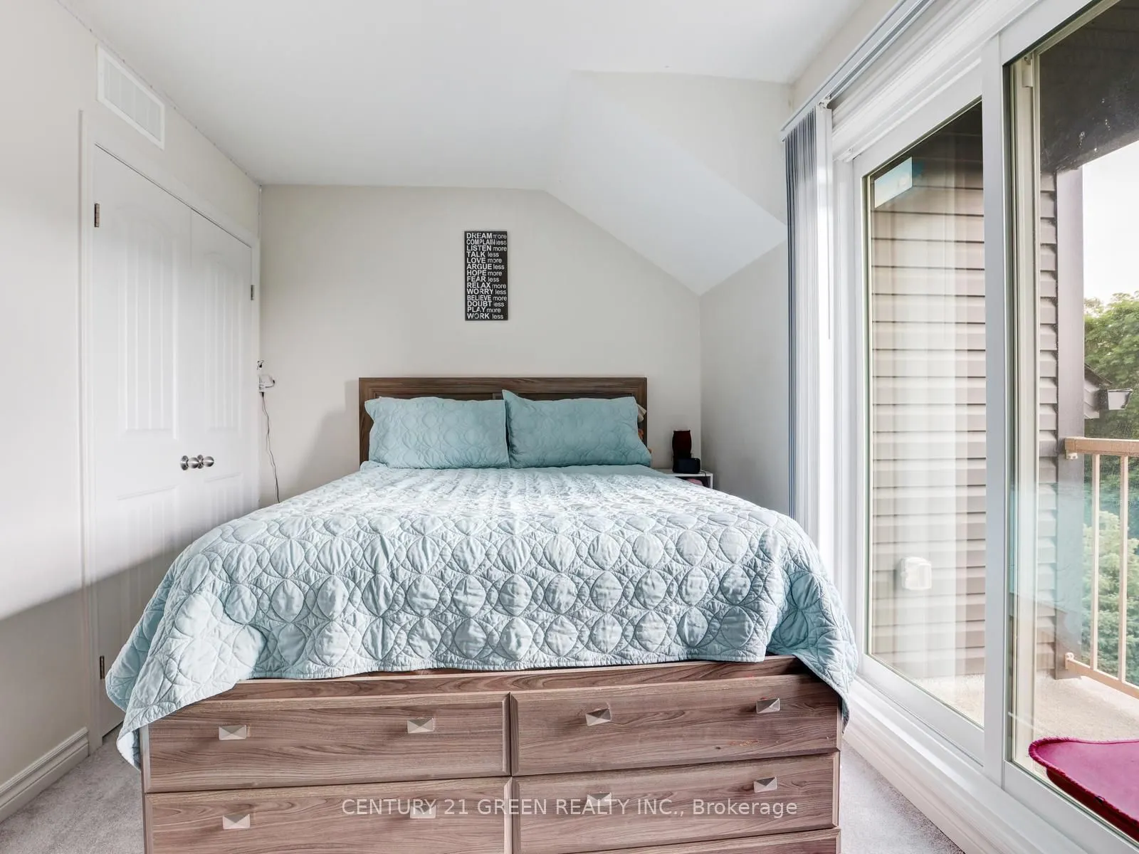 12 Poplar Drive, #11