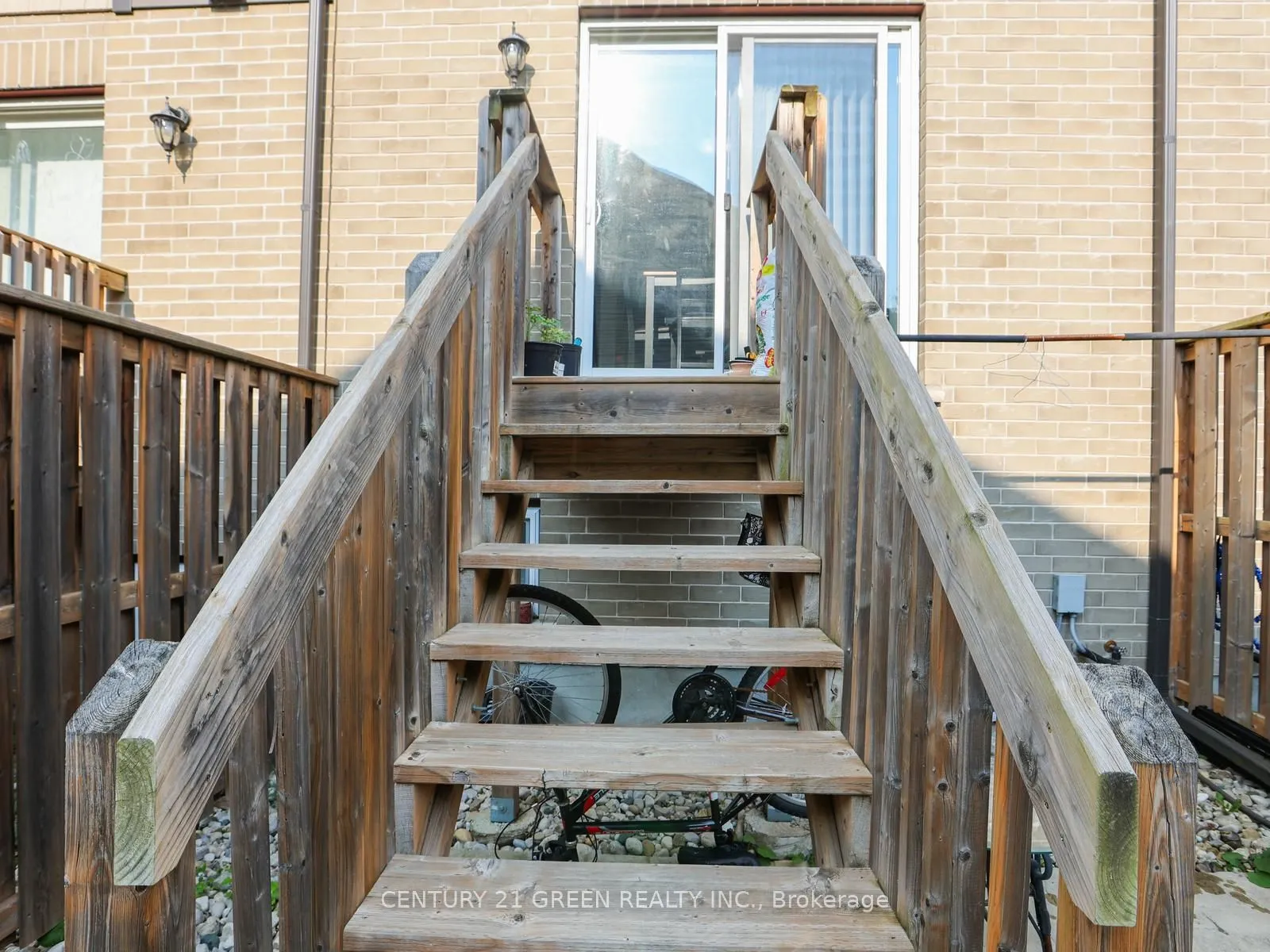 12 Poplar Drive, #11
