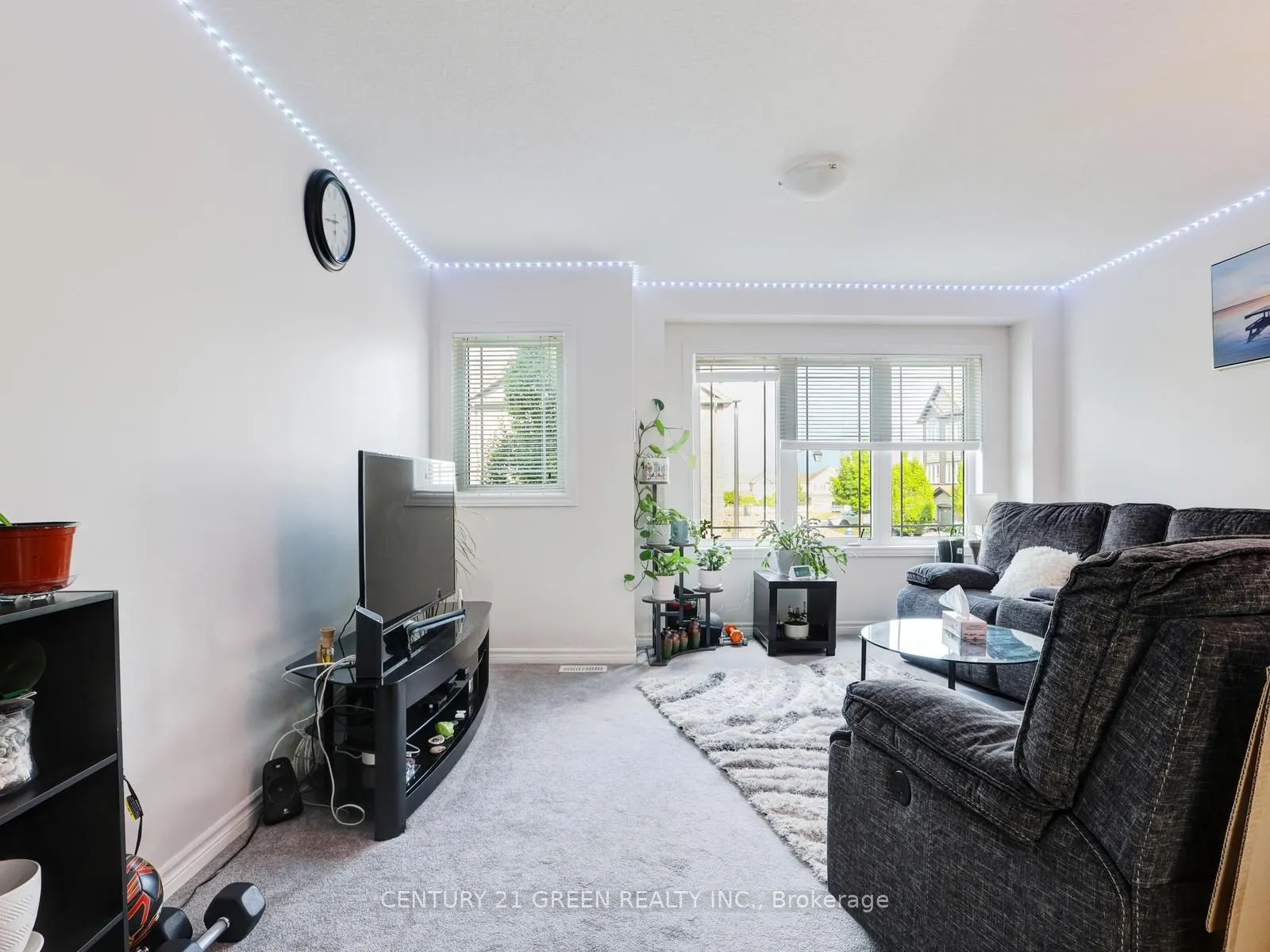 12 Poplar Drive, #11