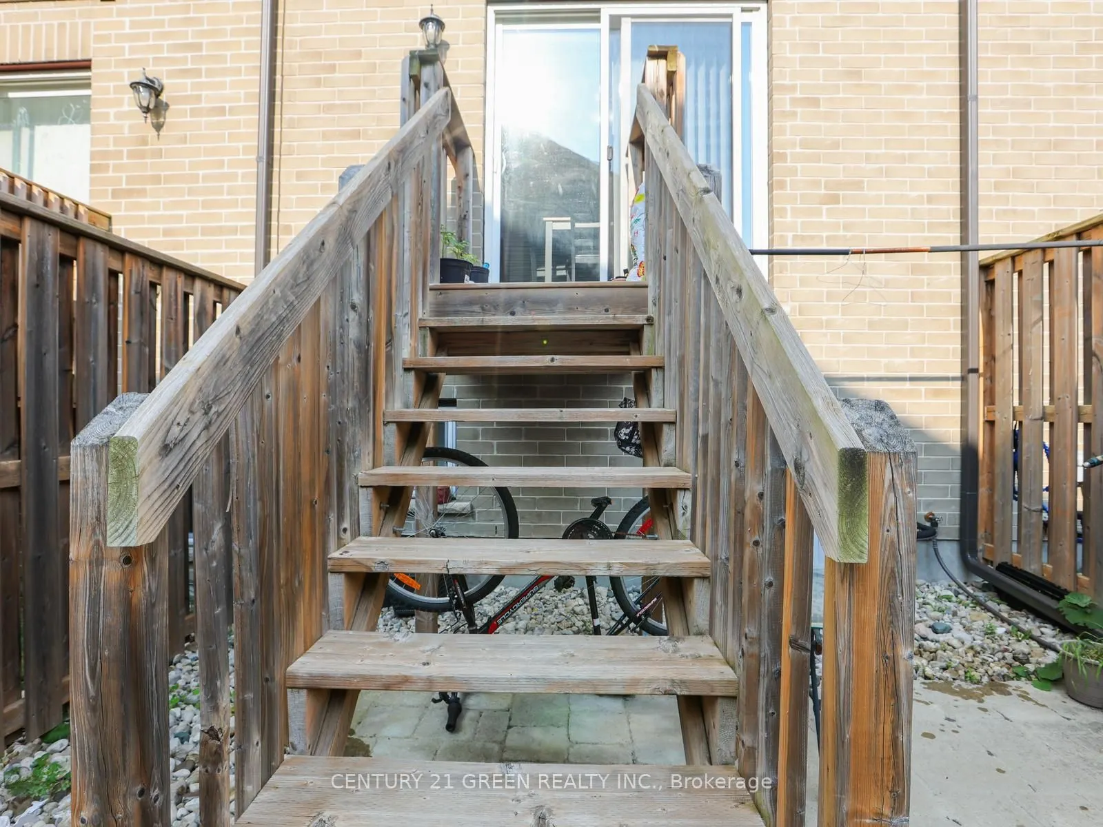 12 Poplar Drive, #11