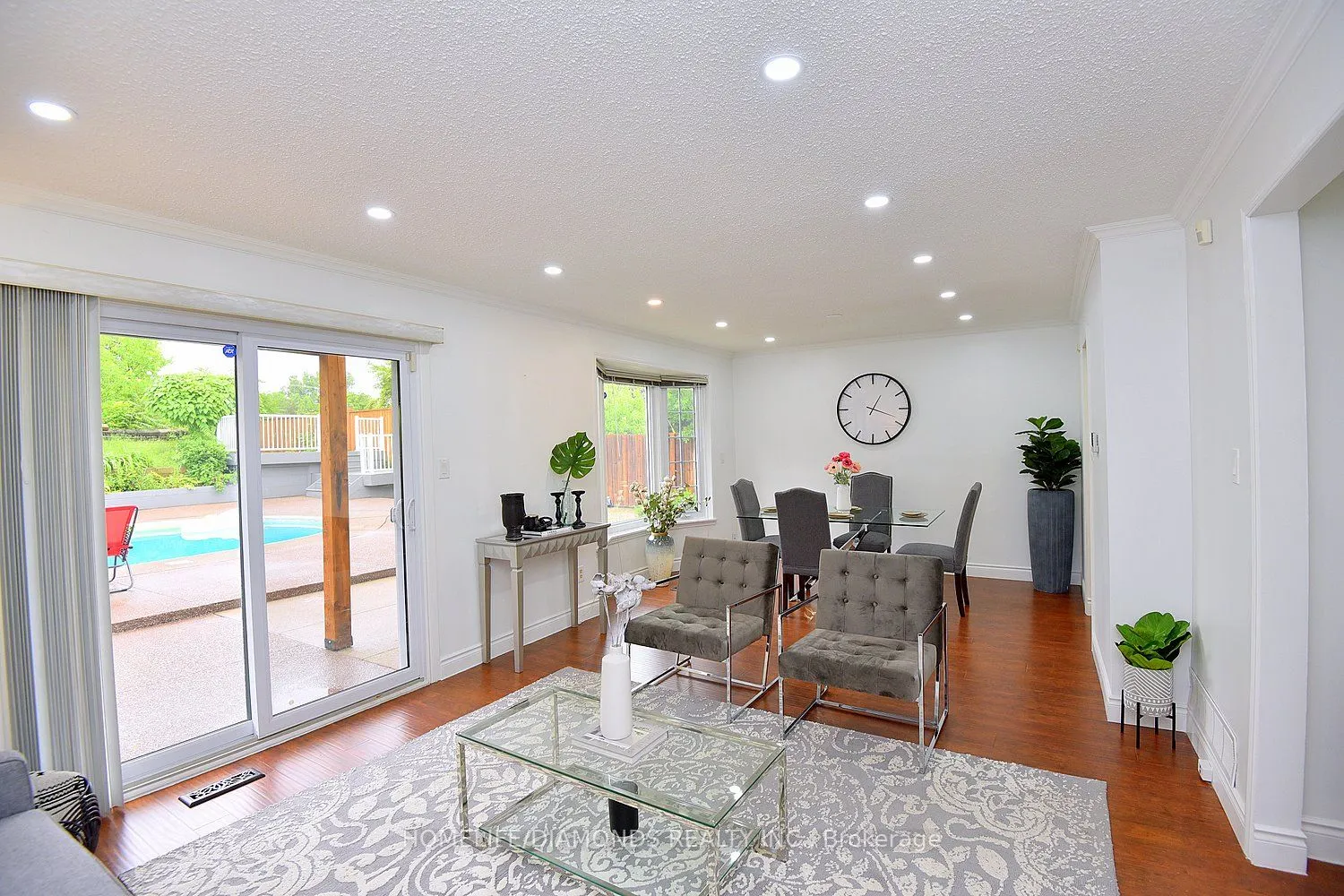 95 BIRCHPARK Drive N