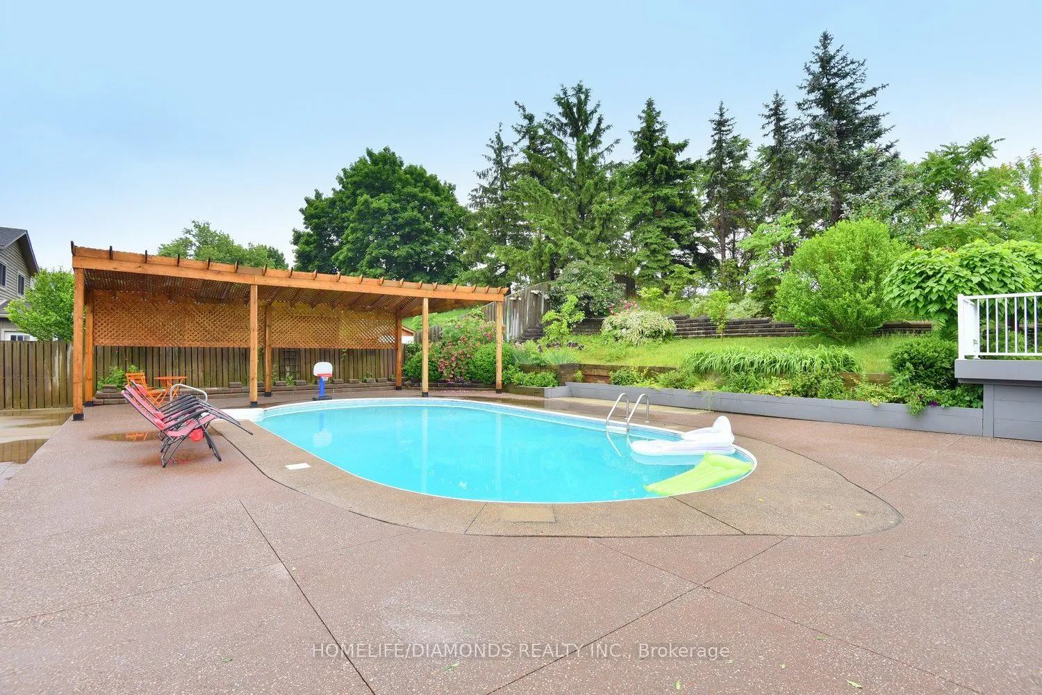95 BIRCHPARK Drive N