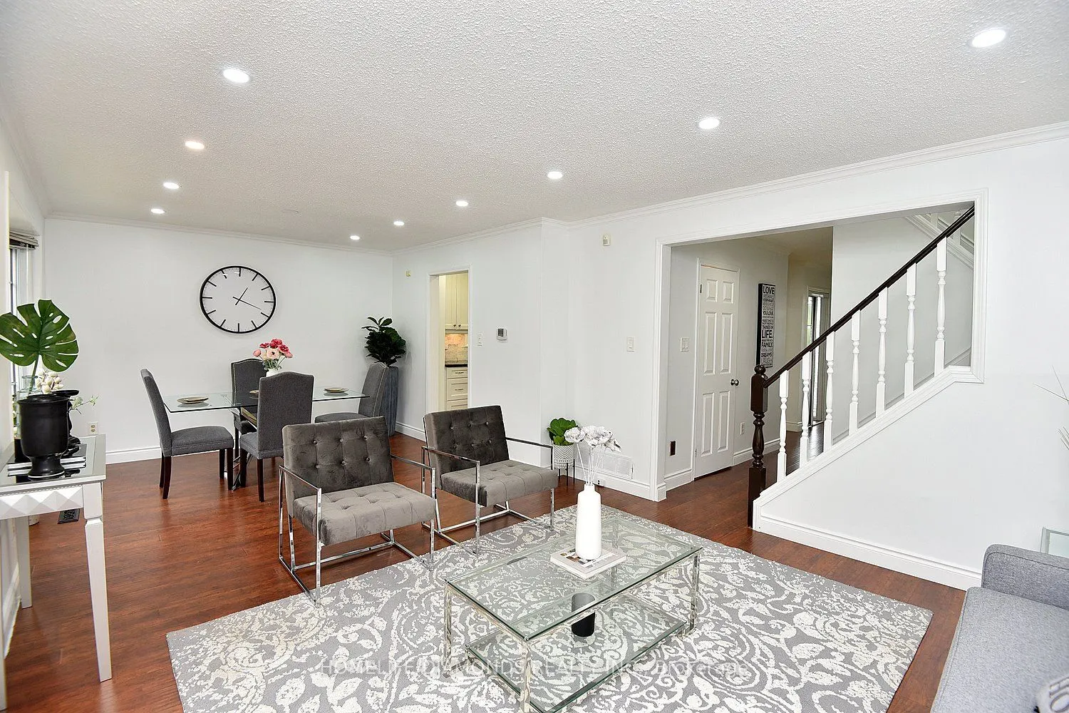 95 BIRCHPARK Drive N