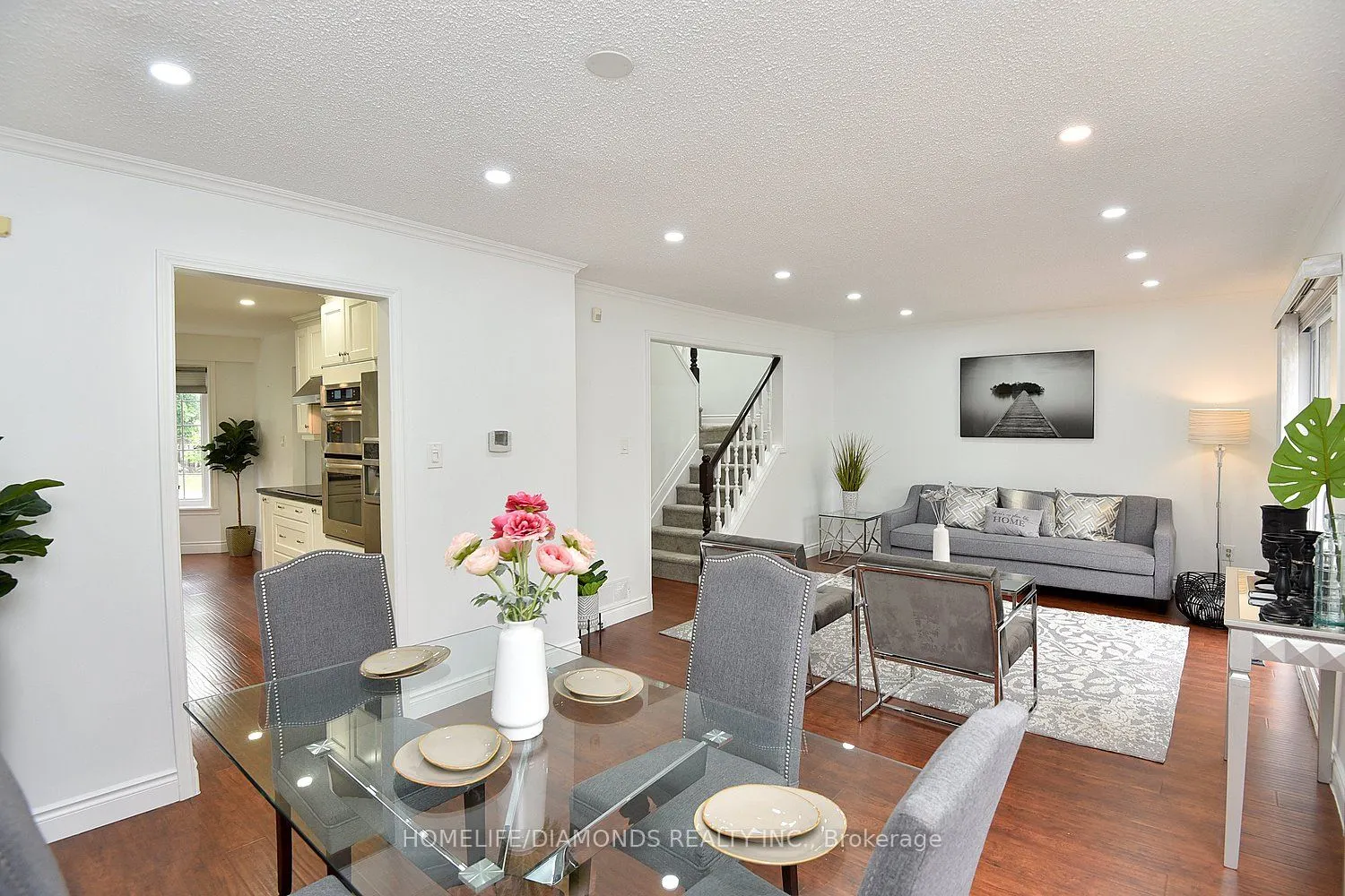 95 BIRCHPARK Drive N