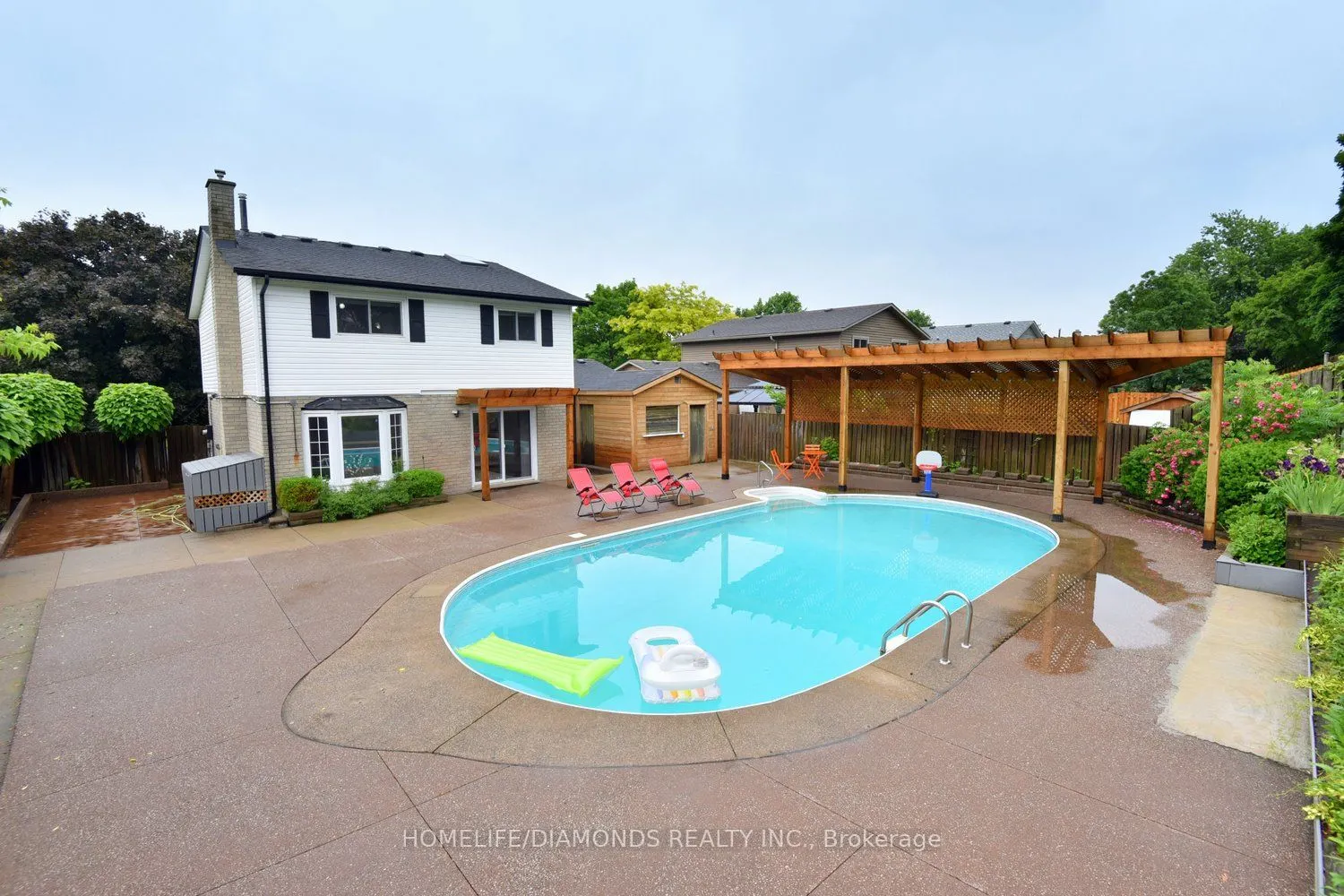 95 BIRCHPARK Drive N