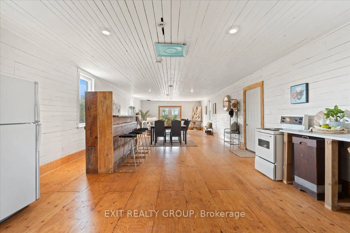 1106 Cooke Road