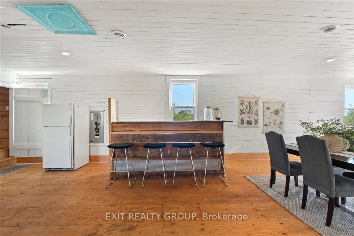 1106 Cooke Road