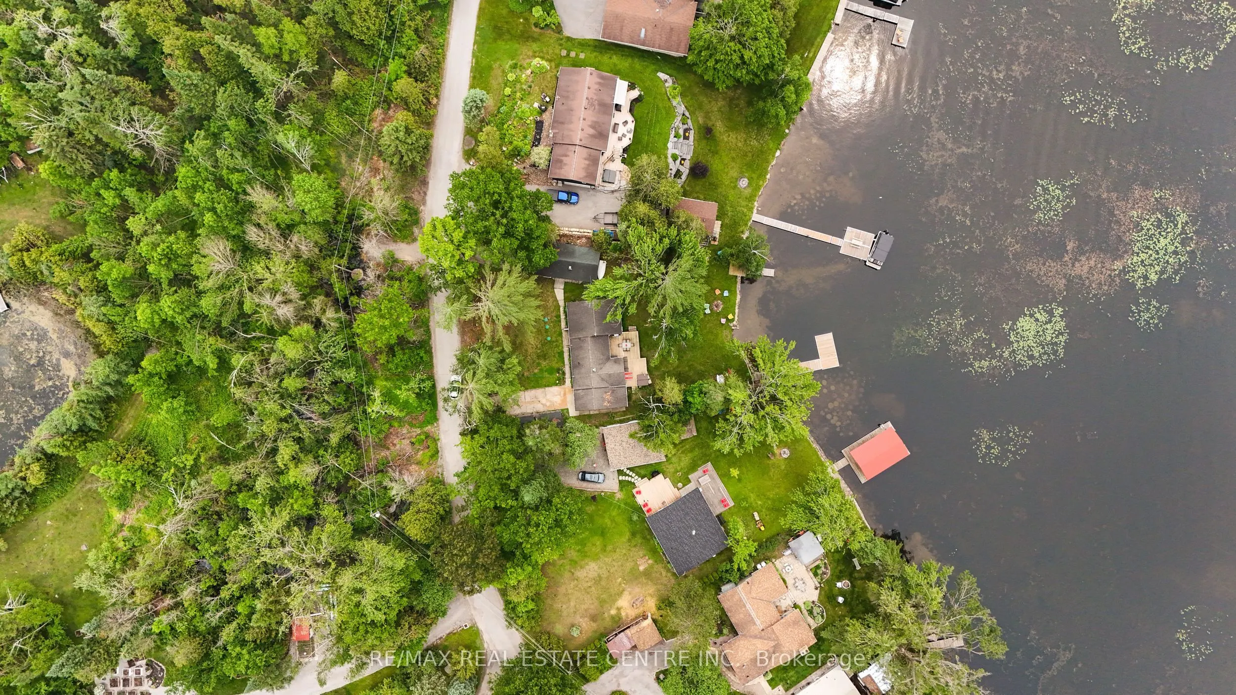 3012 Greenwood Lane