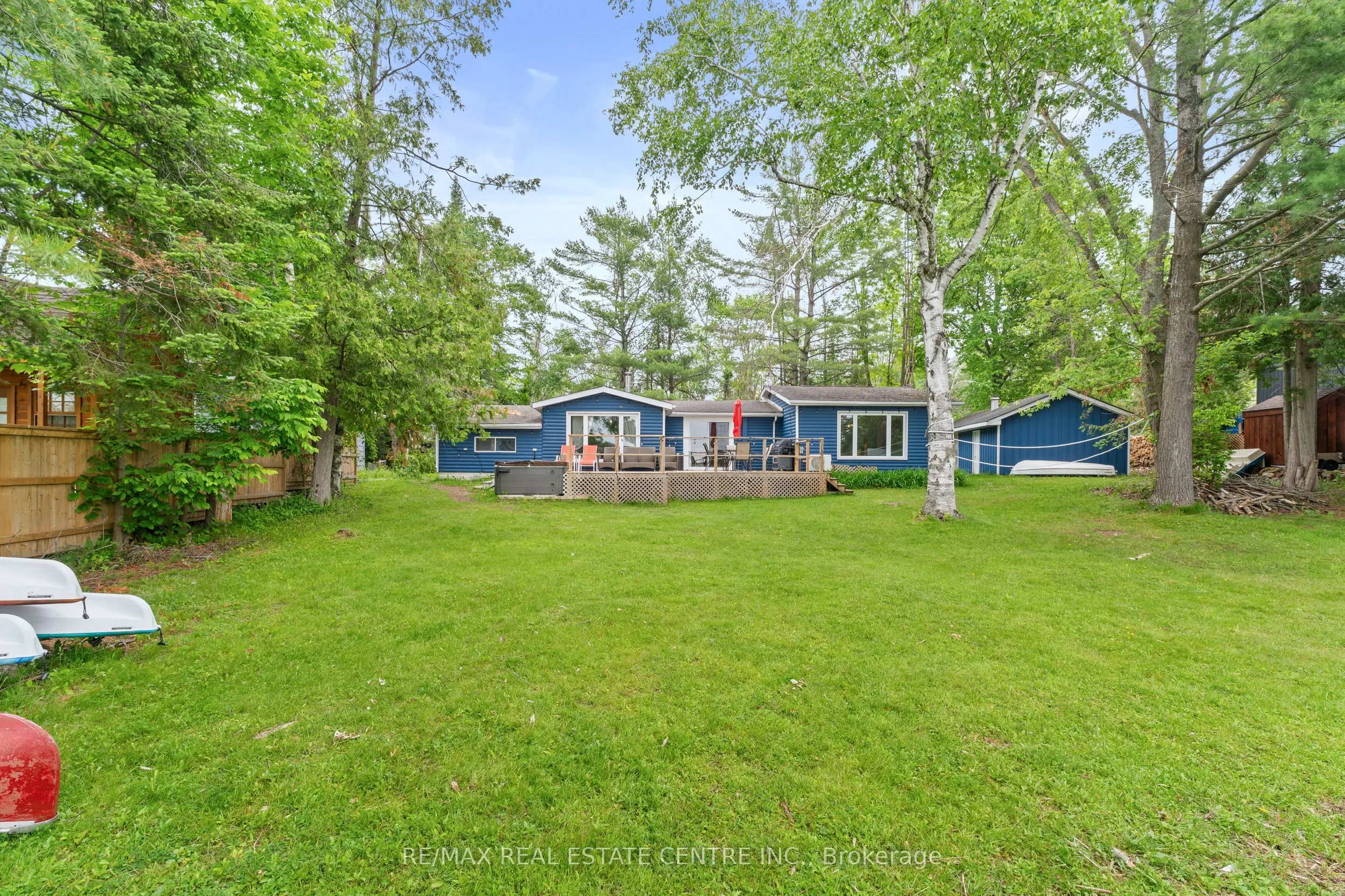 3012 Greenwood Lane