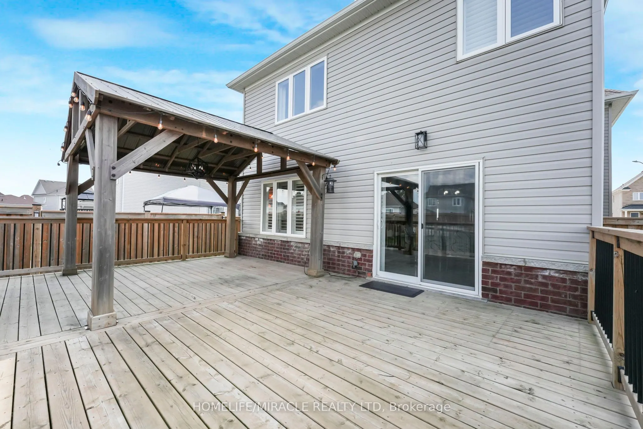 92 Todd Crescent
