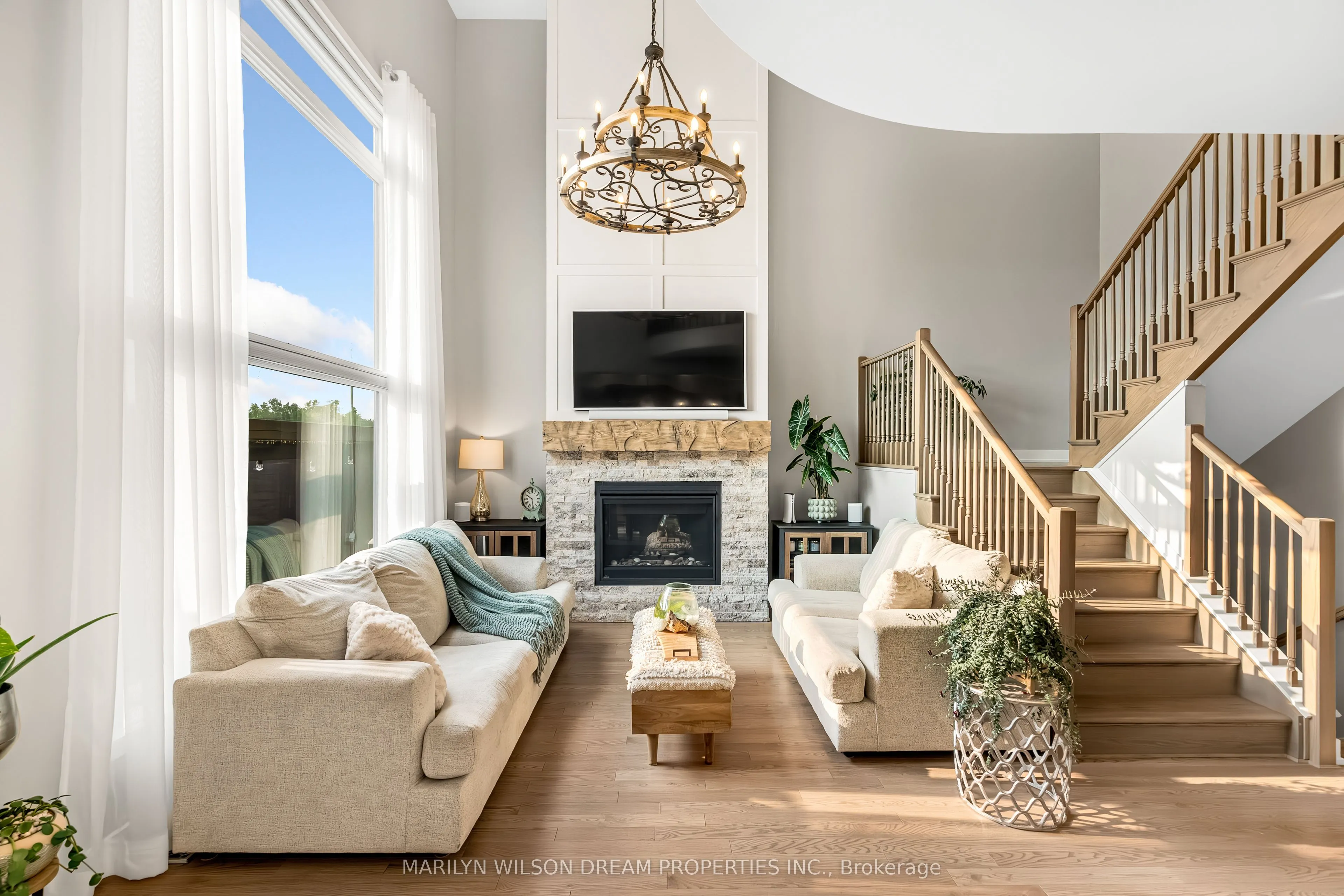 11 Angel Heights