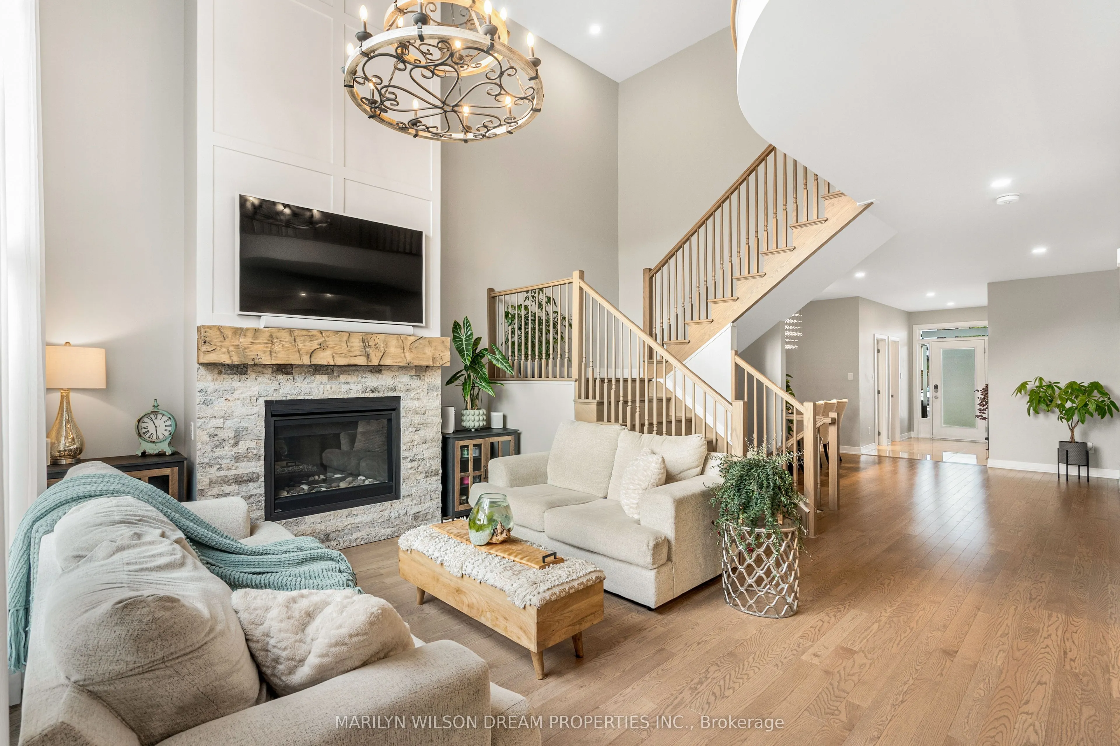 11 Angel Heights
