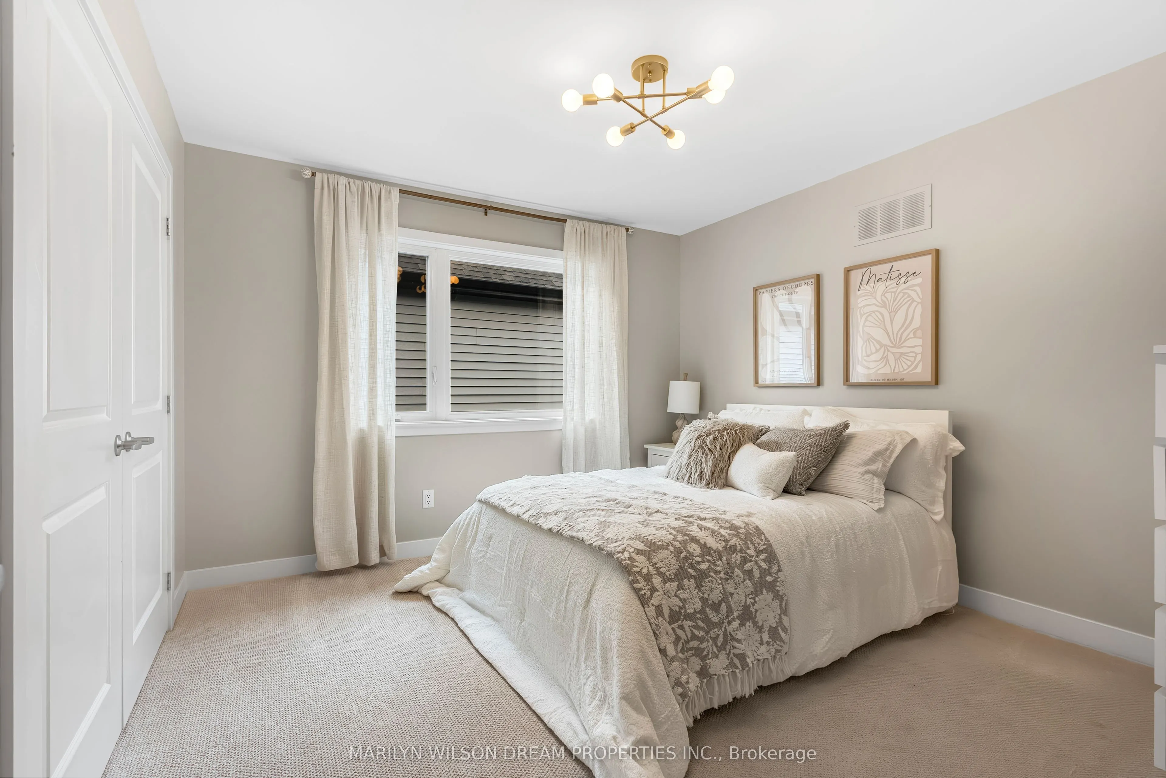 11 Angel Heights