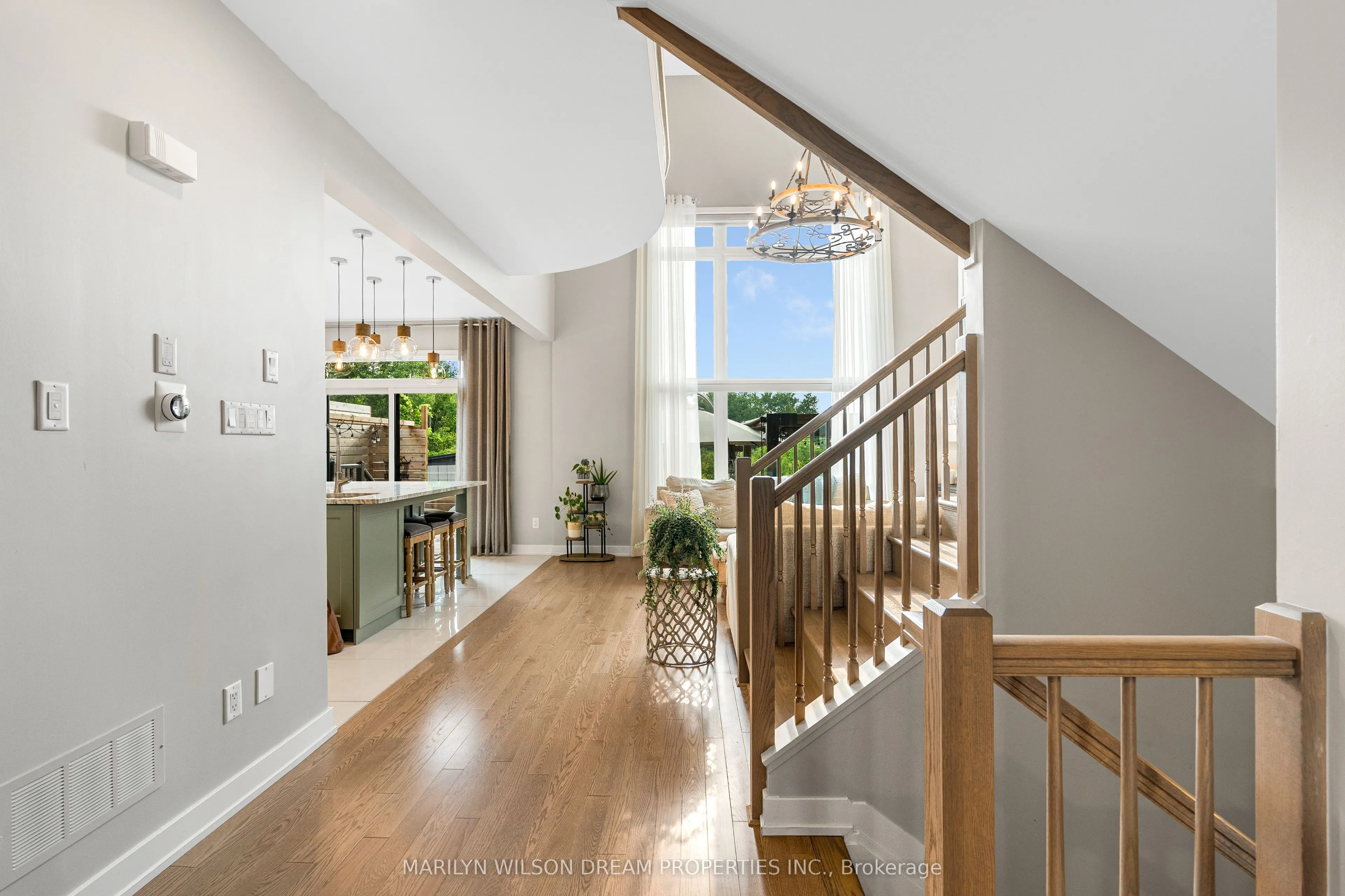 11 Angel Heights