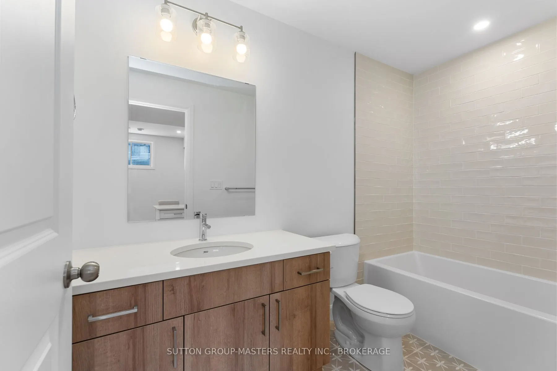 204 Superior Drive