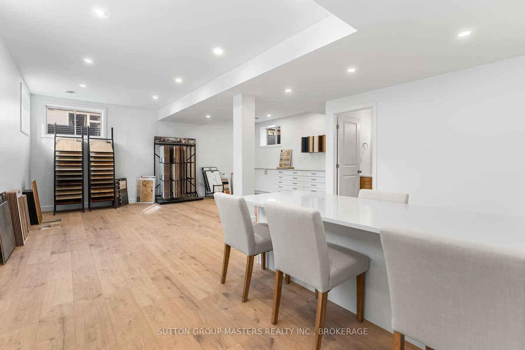 204 Superior Drive