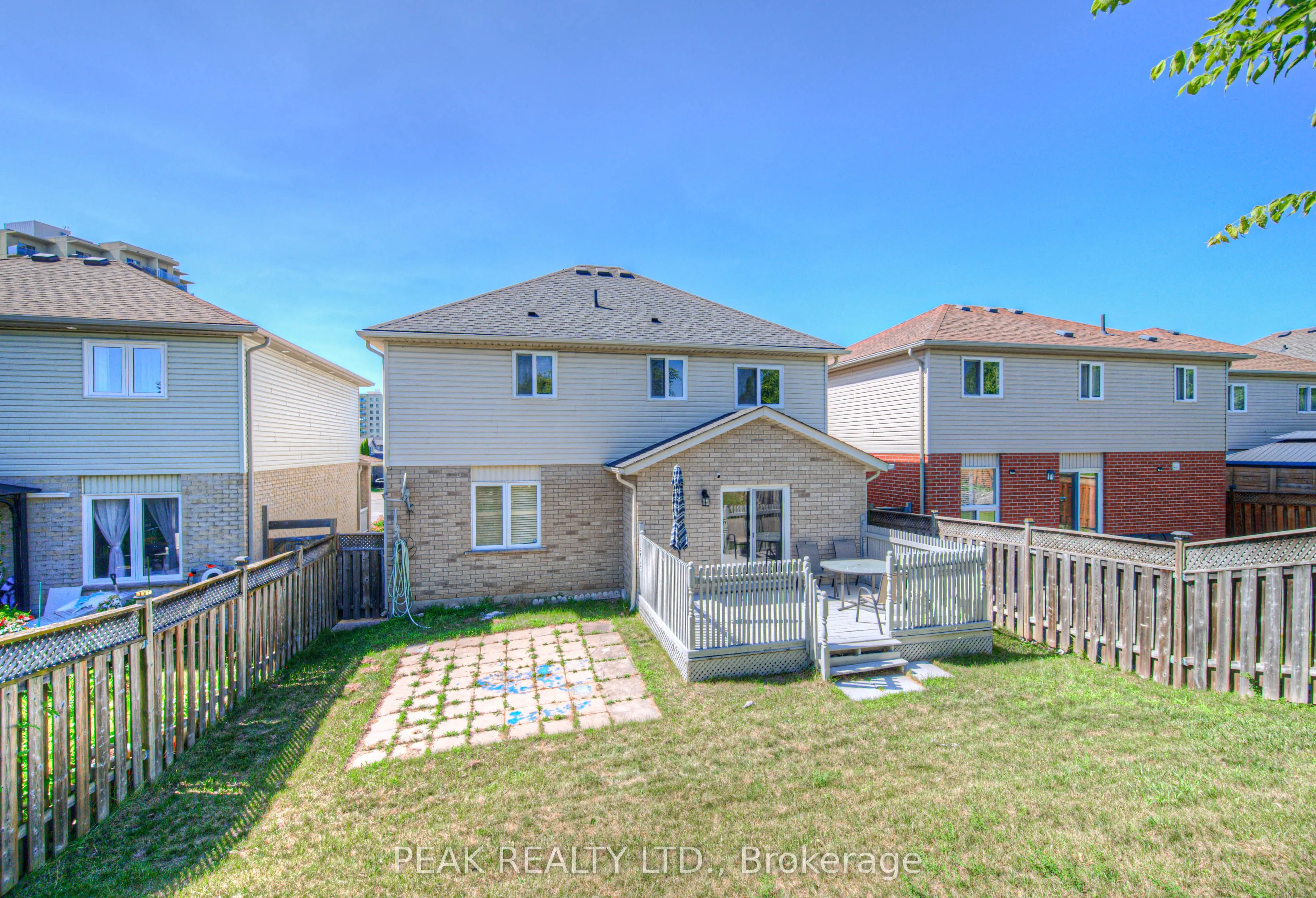 48 Lena Crescent