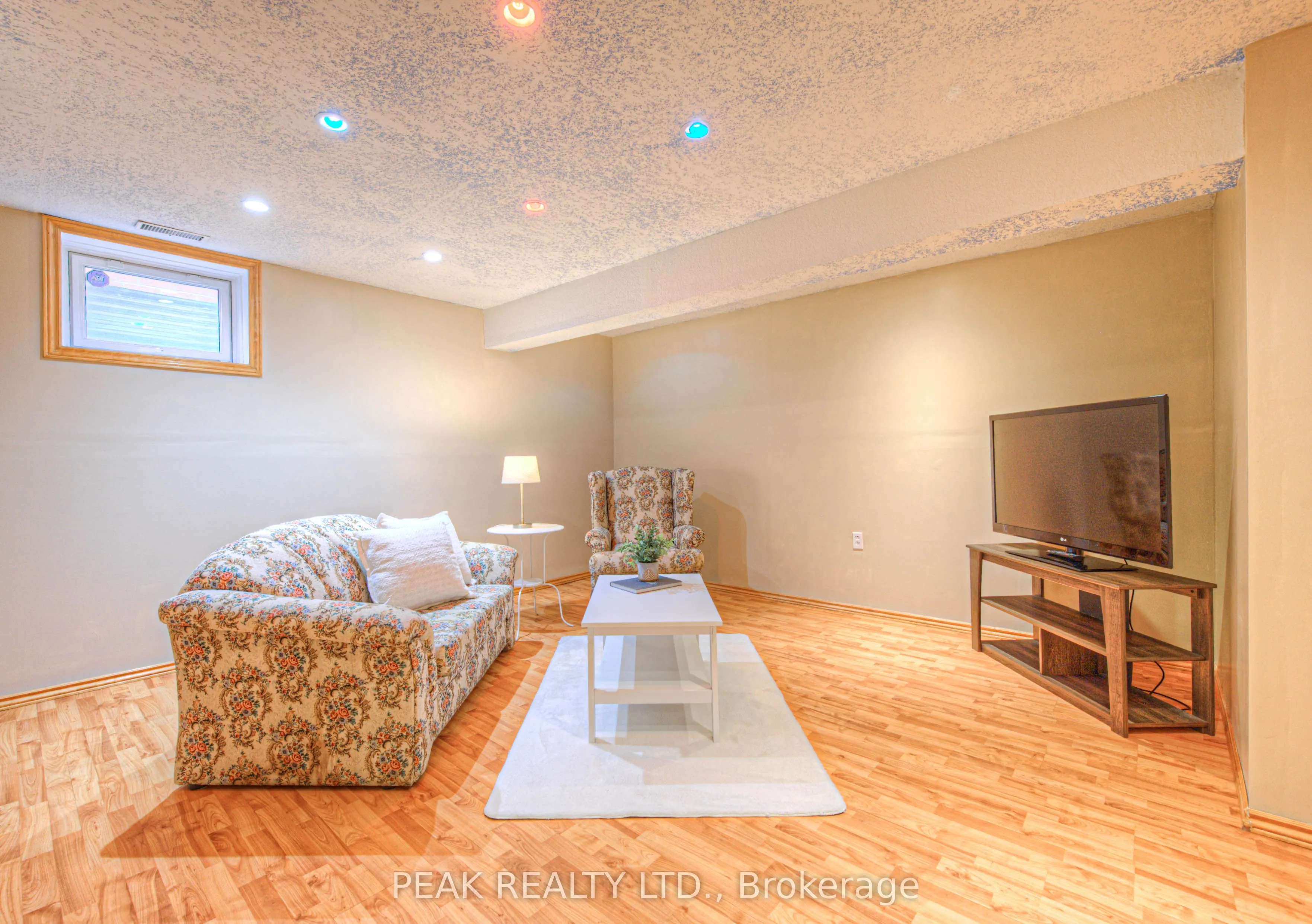 48 Lena Crescent