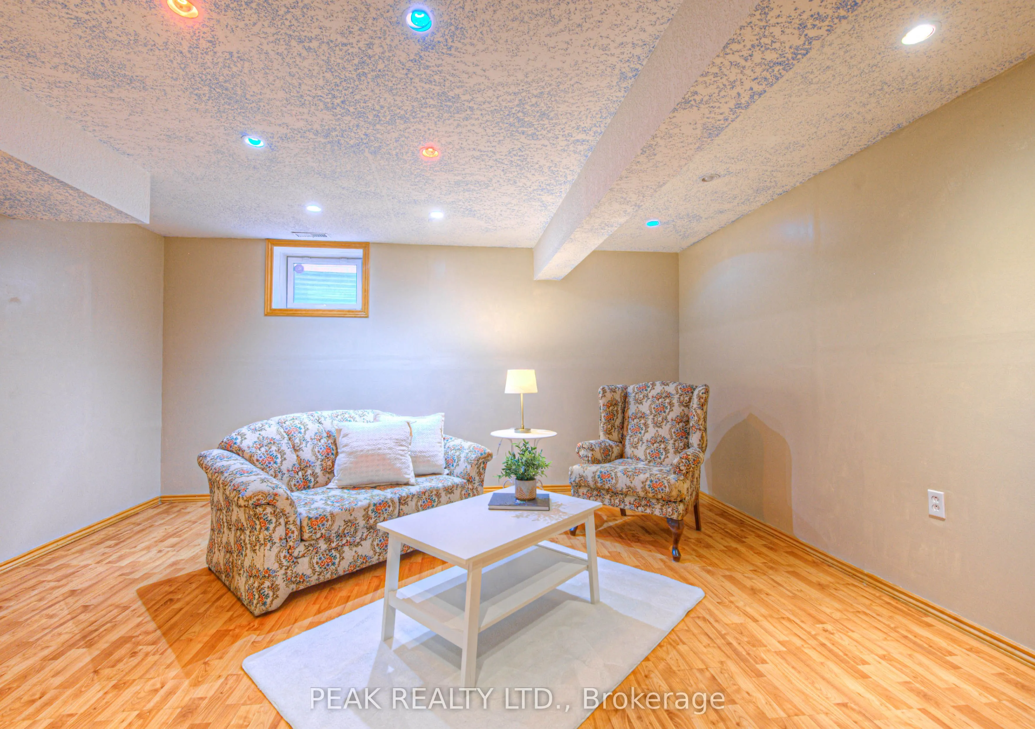 48 Lena Crescent
