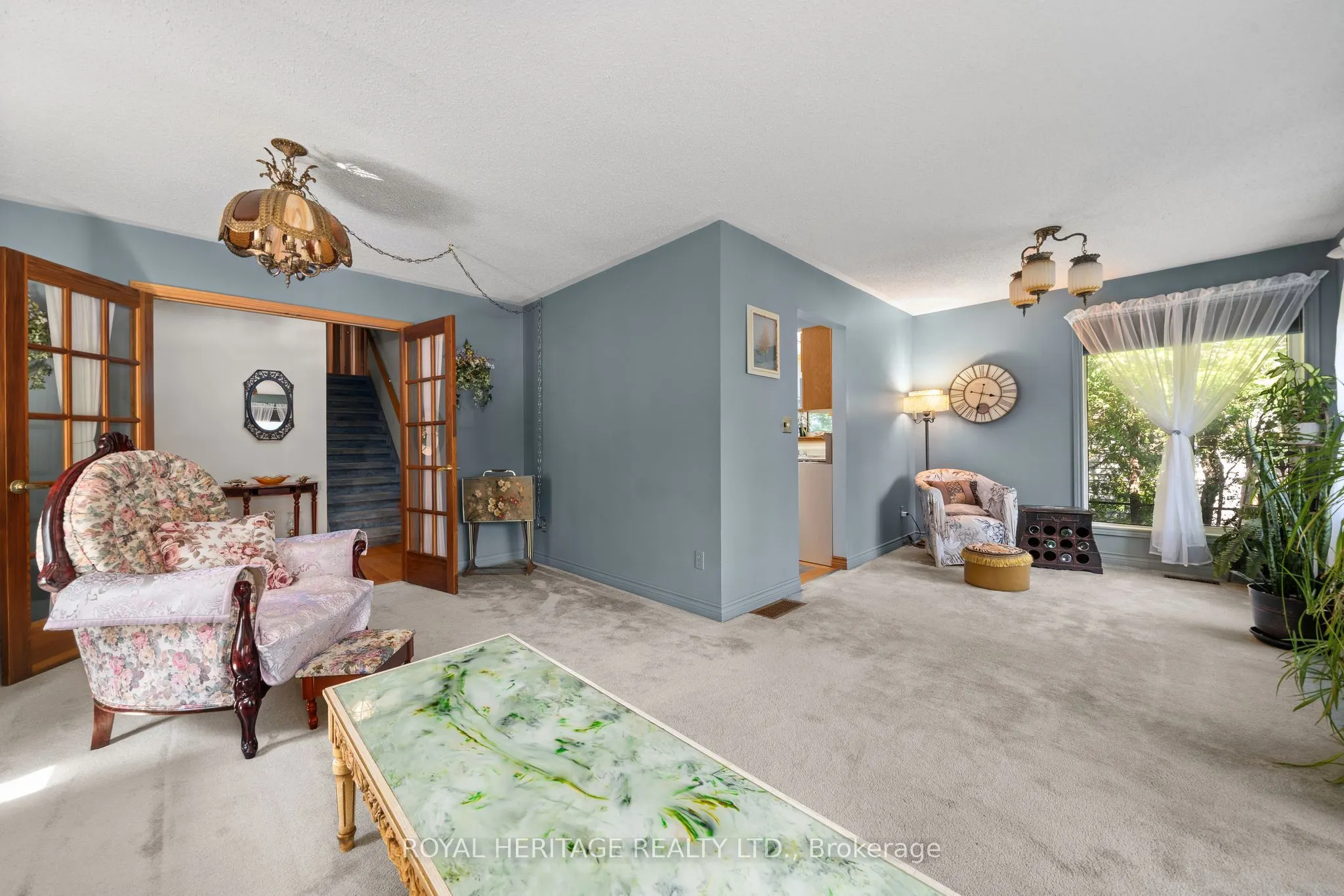 15 Iroquois Avenue
