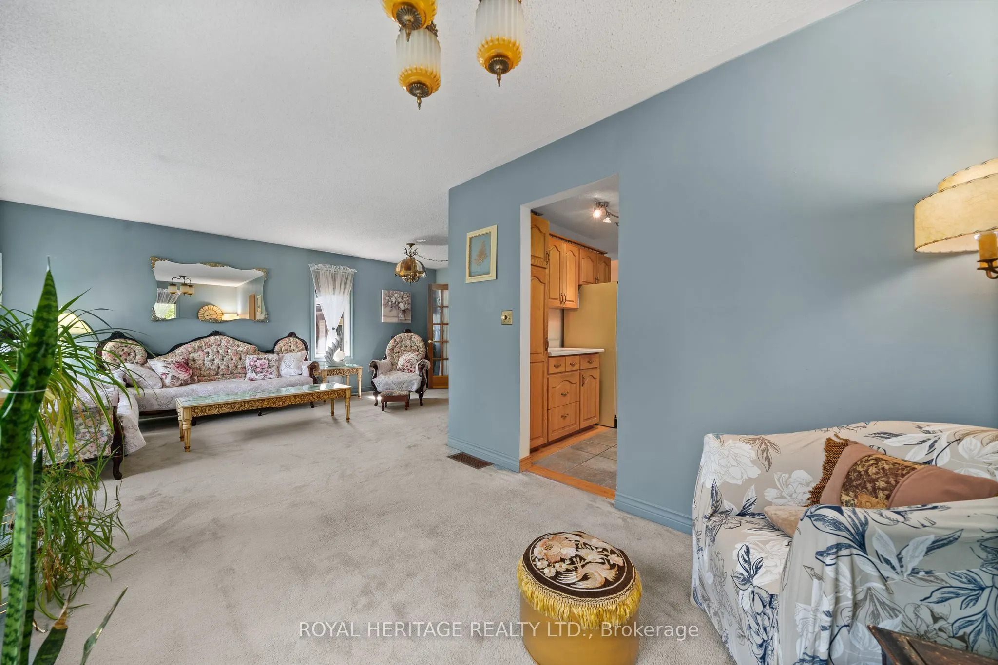 15 Iroquois Avenue