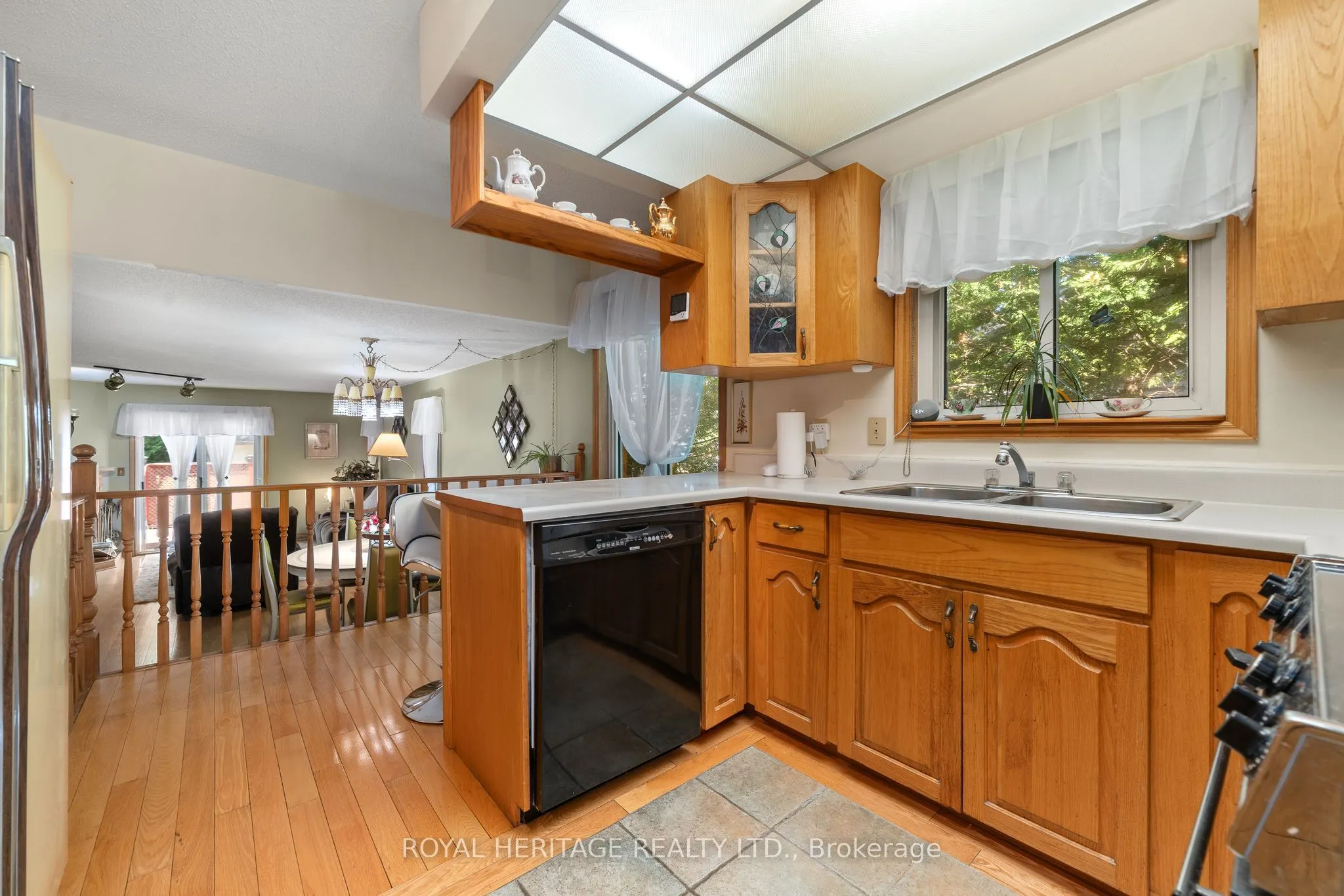 15 Iroquois Avenue