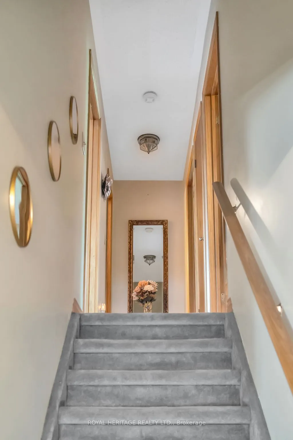15 Iroquois Avenue