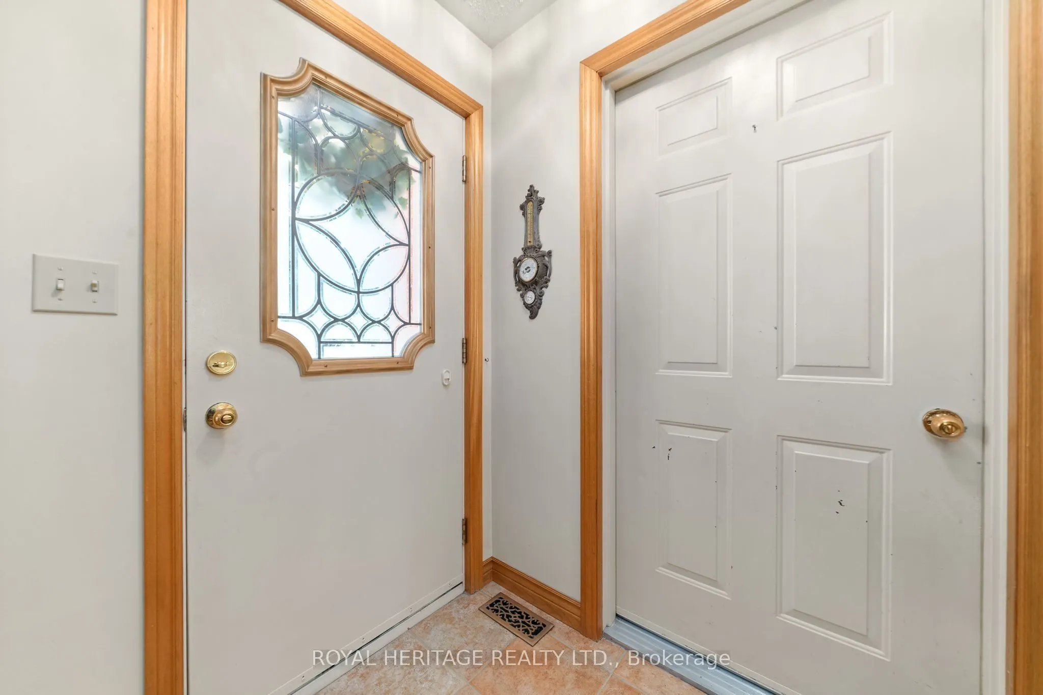 15 Iroquois Avenue