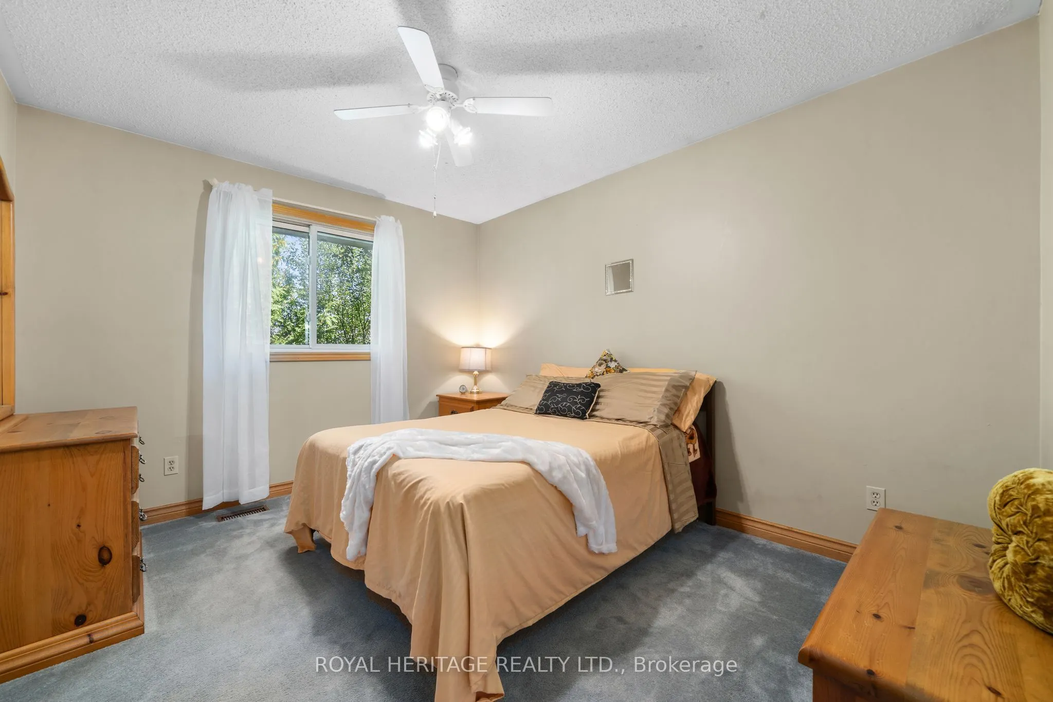 15 Iroquois Avenue