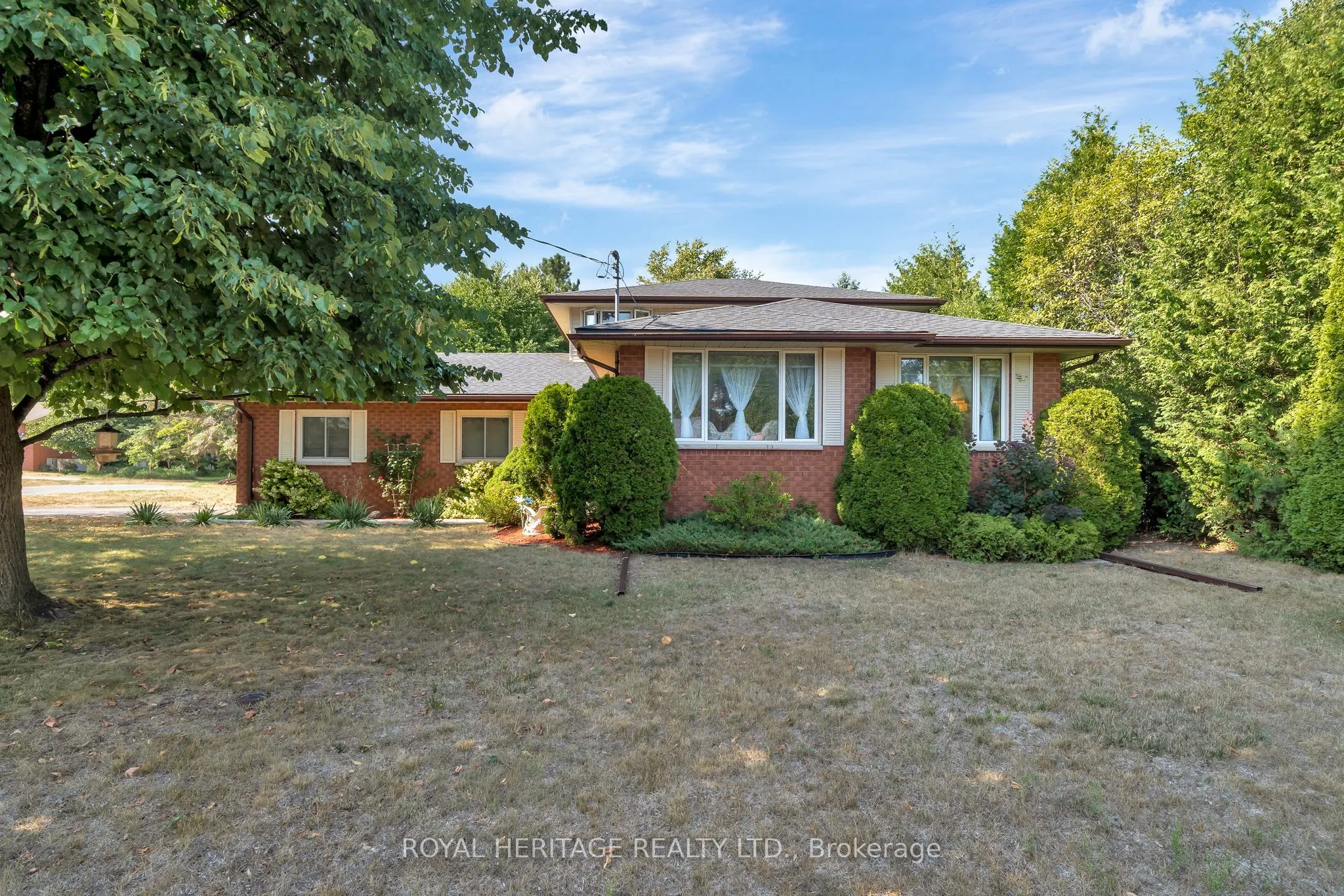 15 Iroquois Avenue