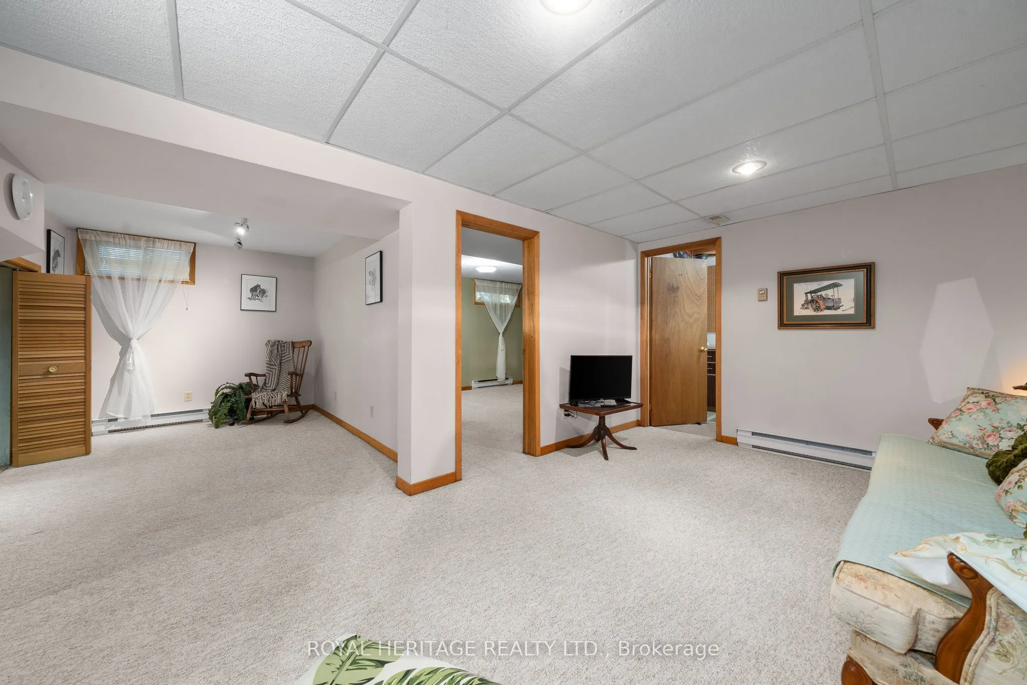 15 Iroquois Avenue