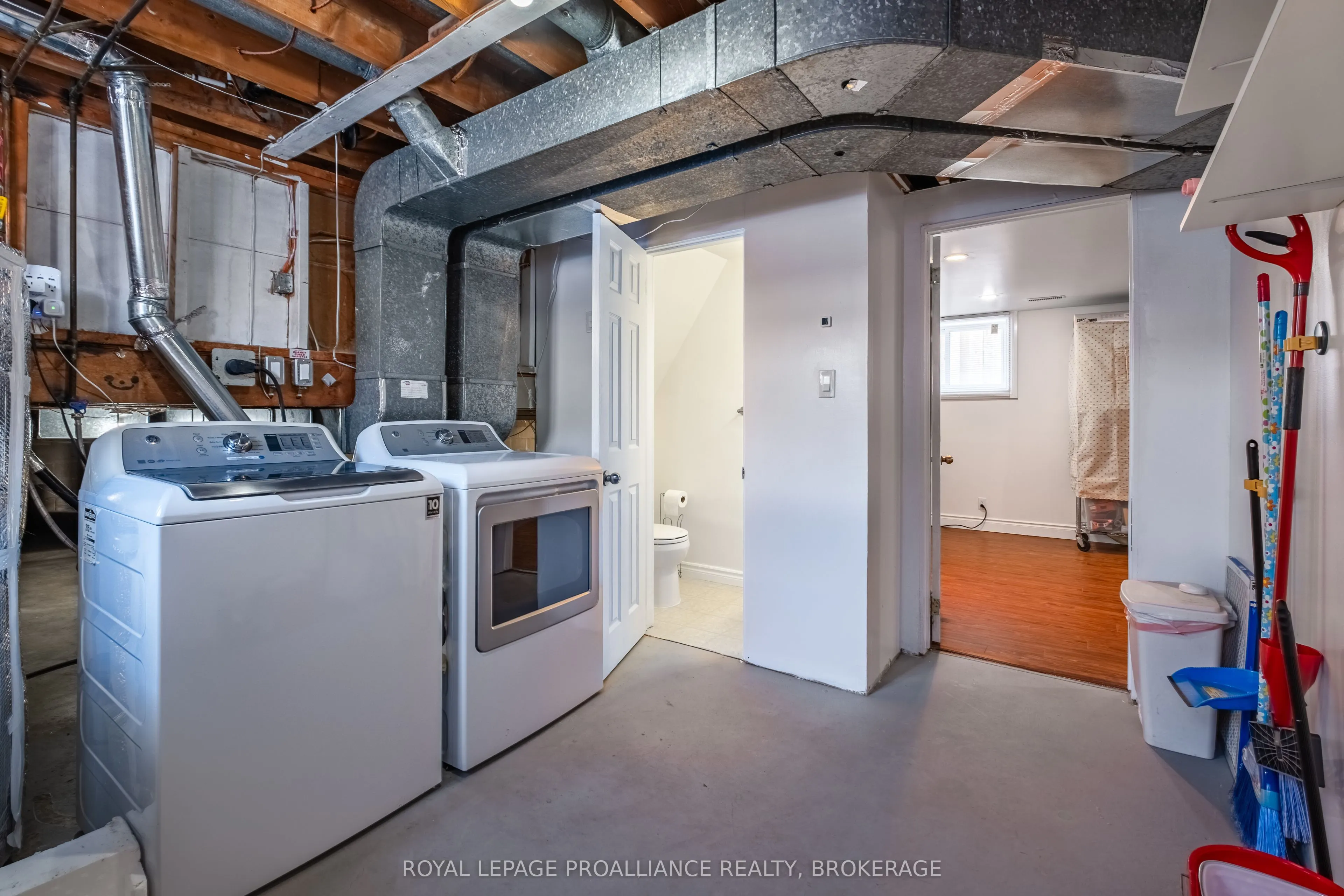 687 Harrow Place