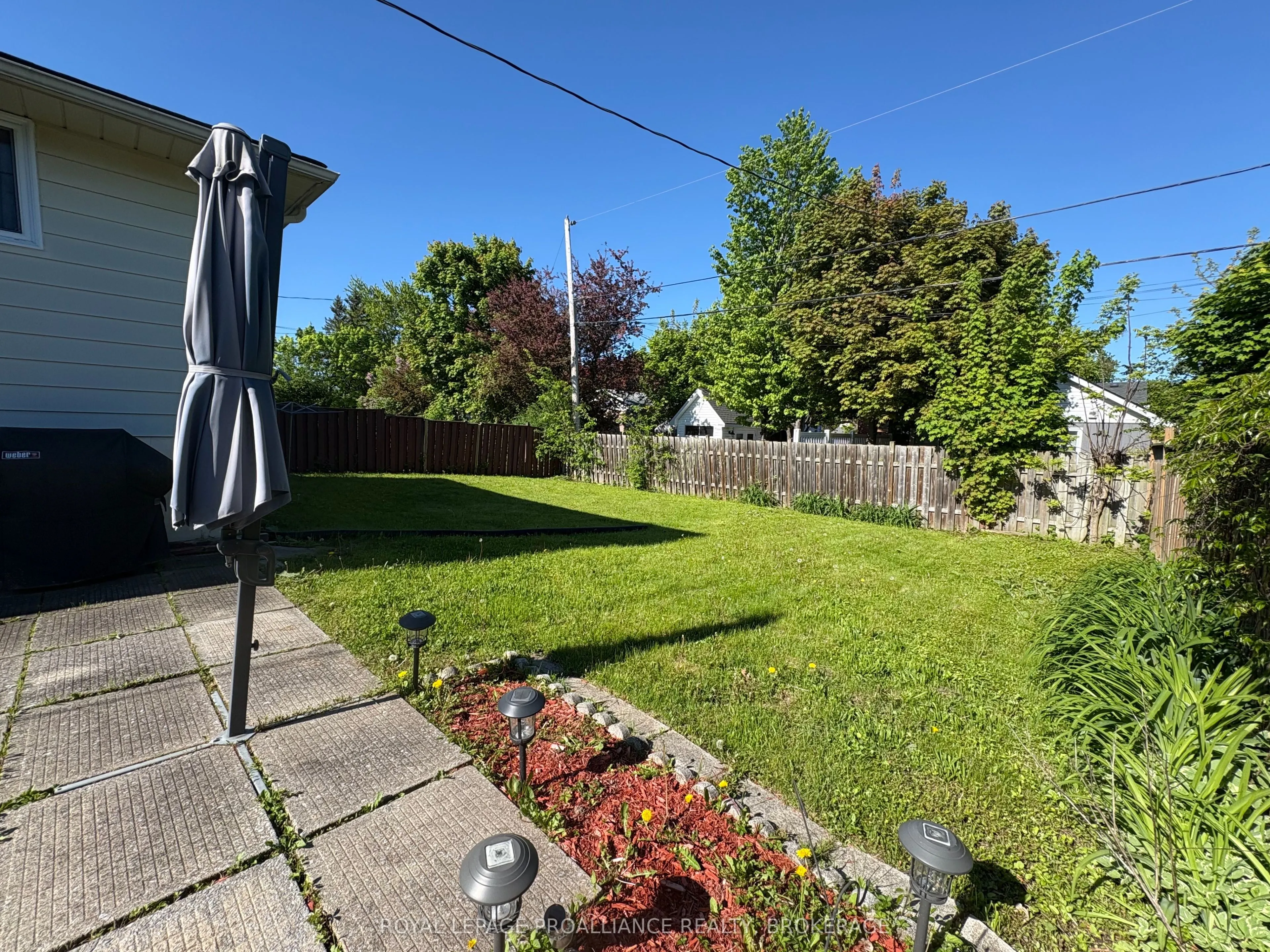 687 Harrow Place