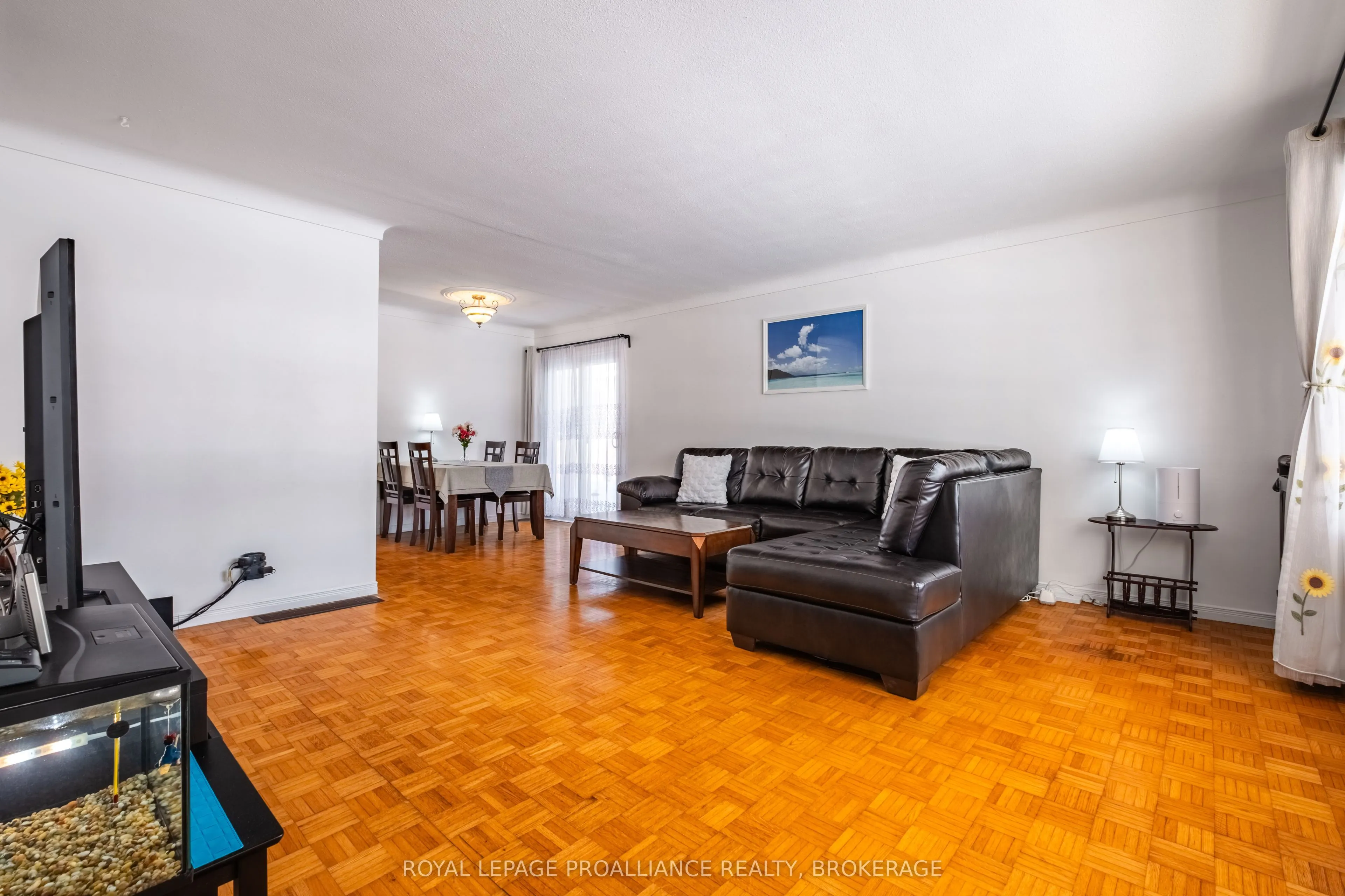 687 Harrow Place