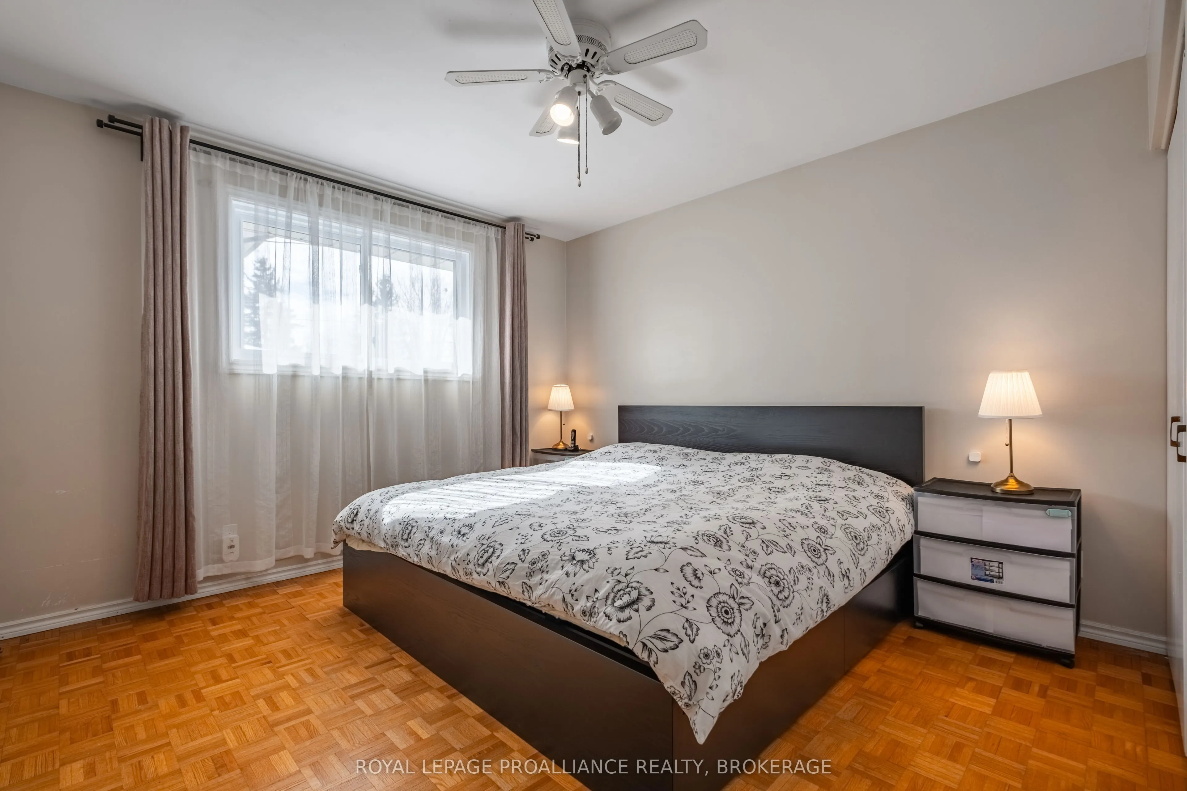 687 Harrow Place
