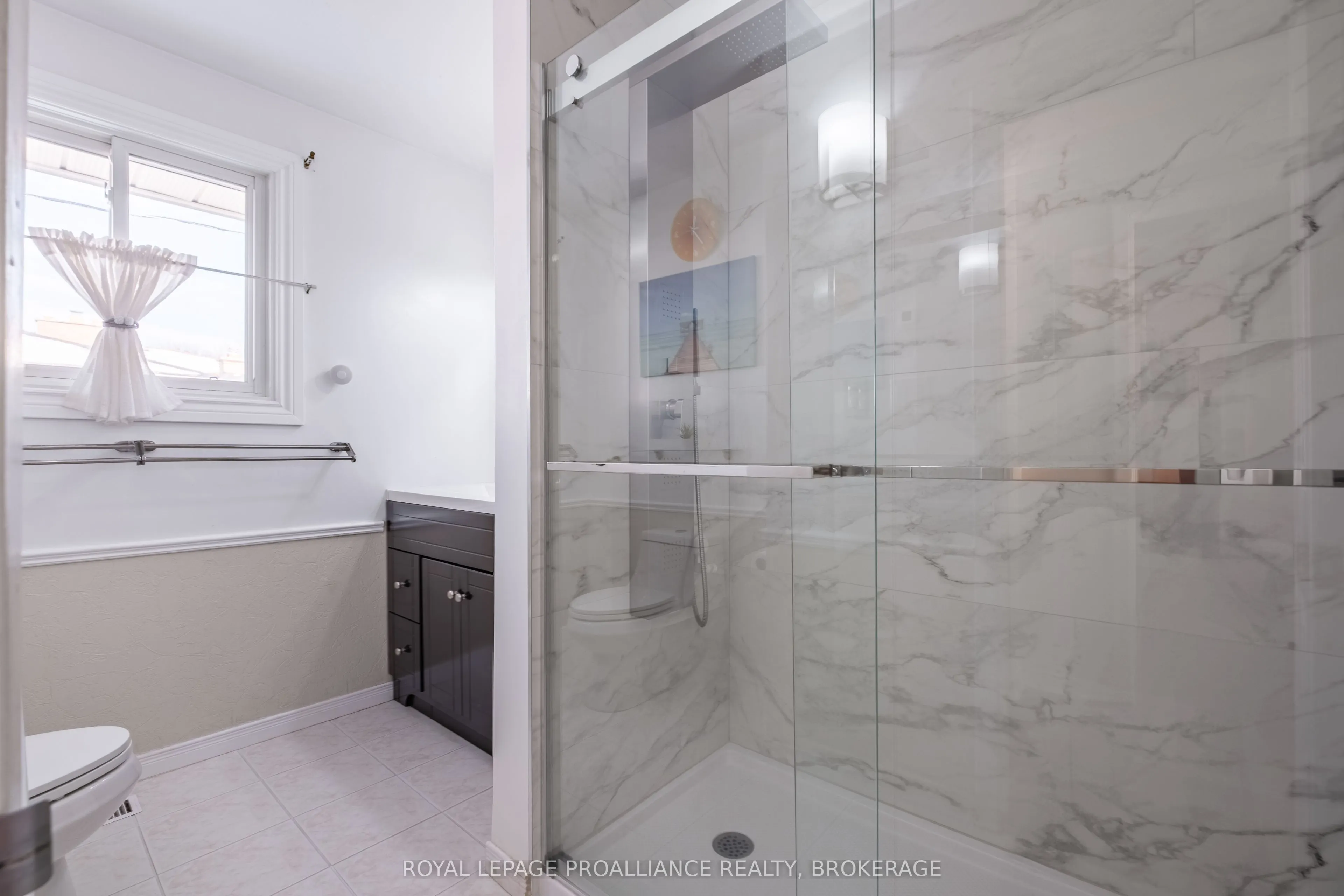 687 Harrow Place