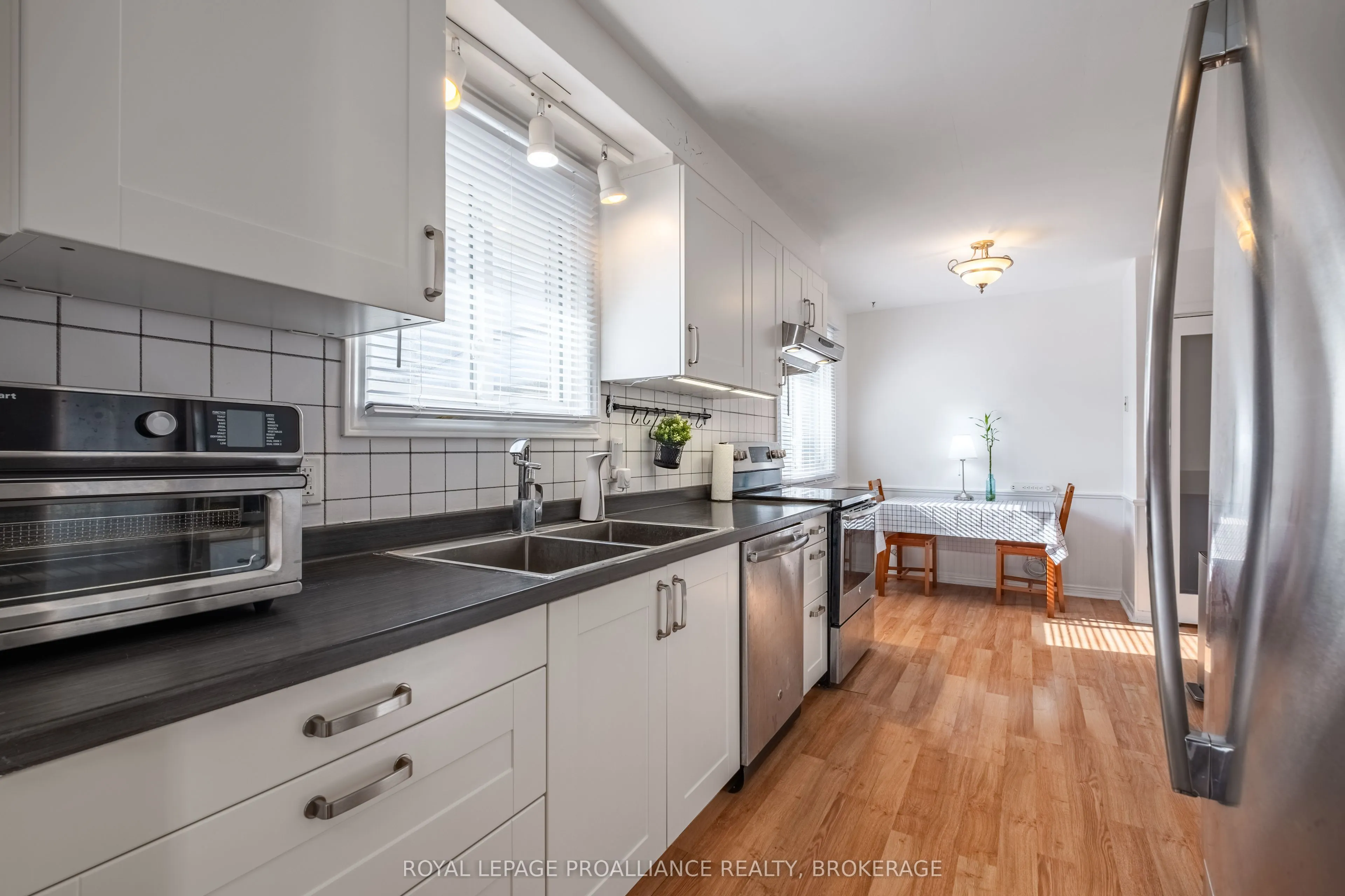687 Harrow Place