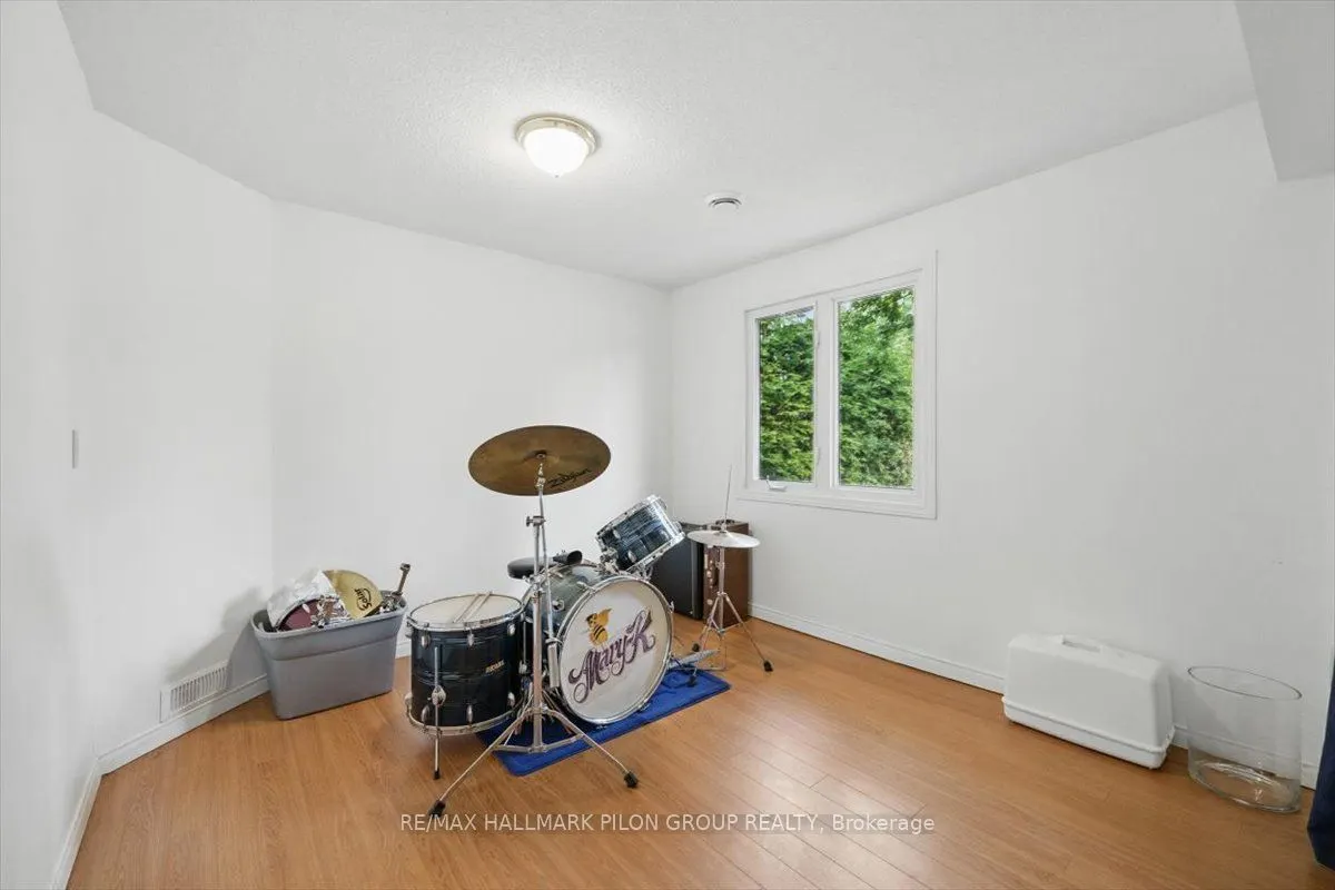 84 Eastpark Drive