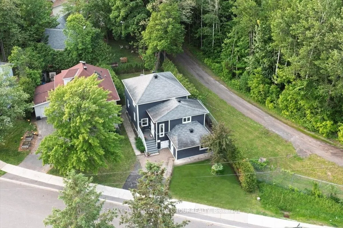 84 Eastpark Drive