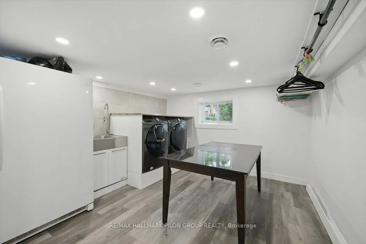 84 Eastpark Drive